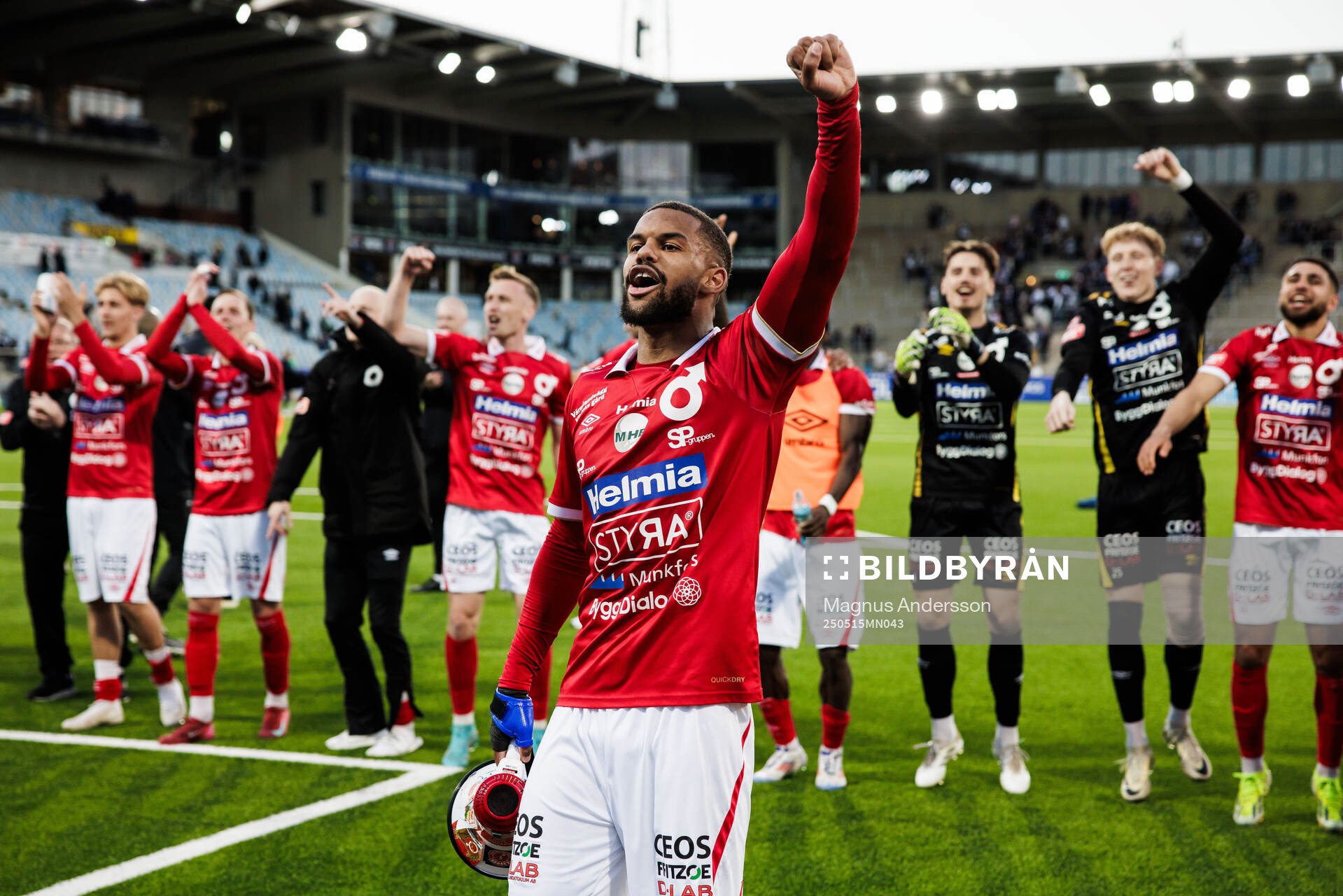 Degerfors Leon Hien jublar