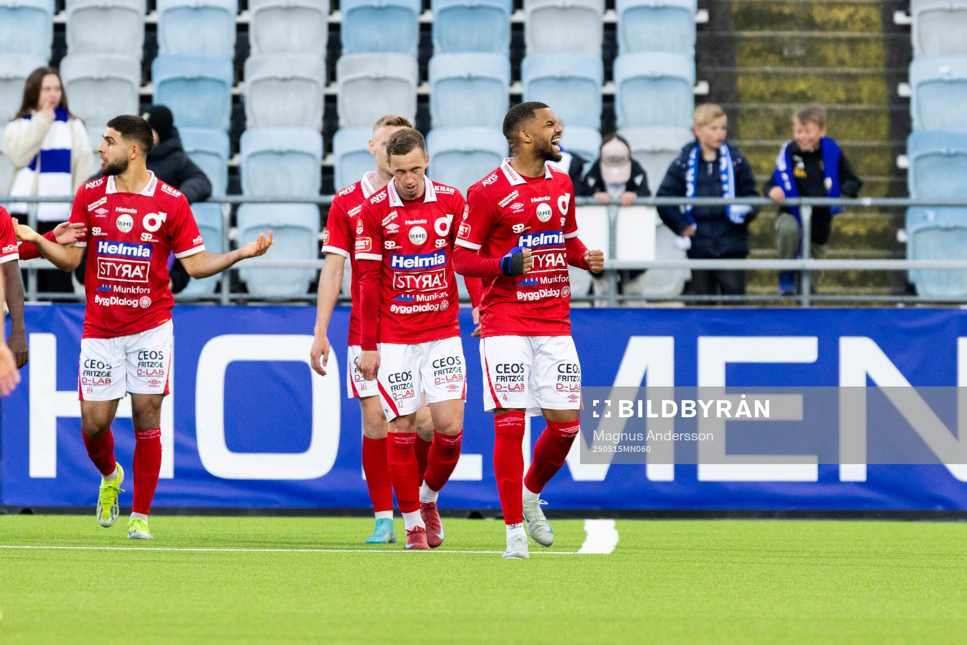 Degerfors Leon Hien jublar