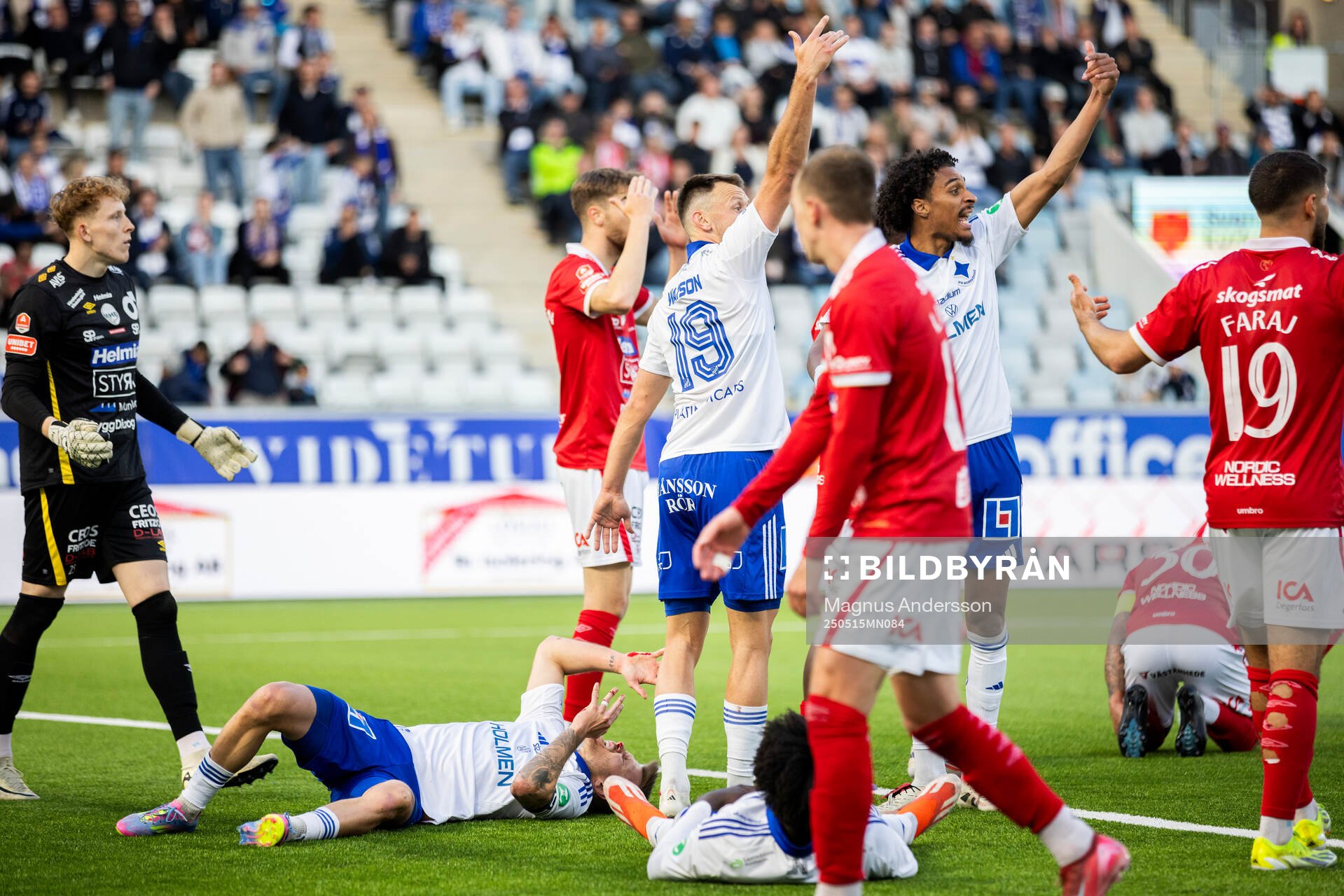 IFK Norrköpings Arnor Traustason har ont