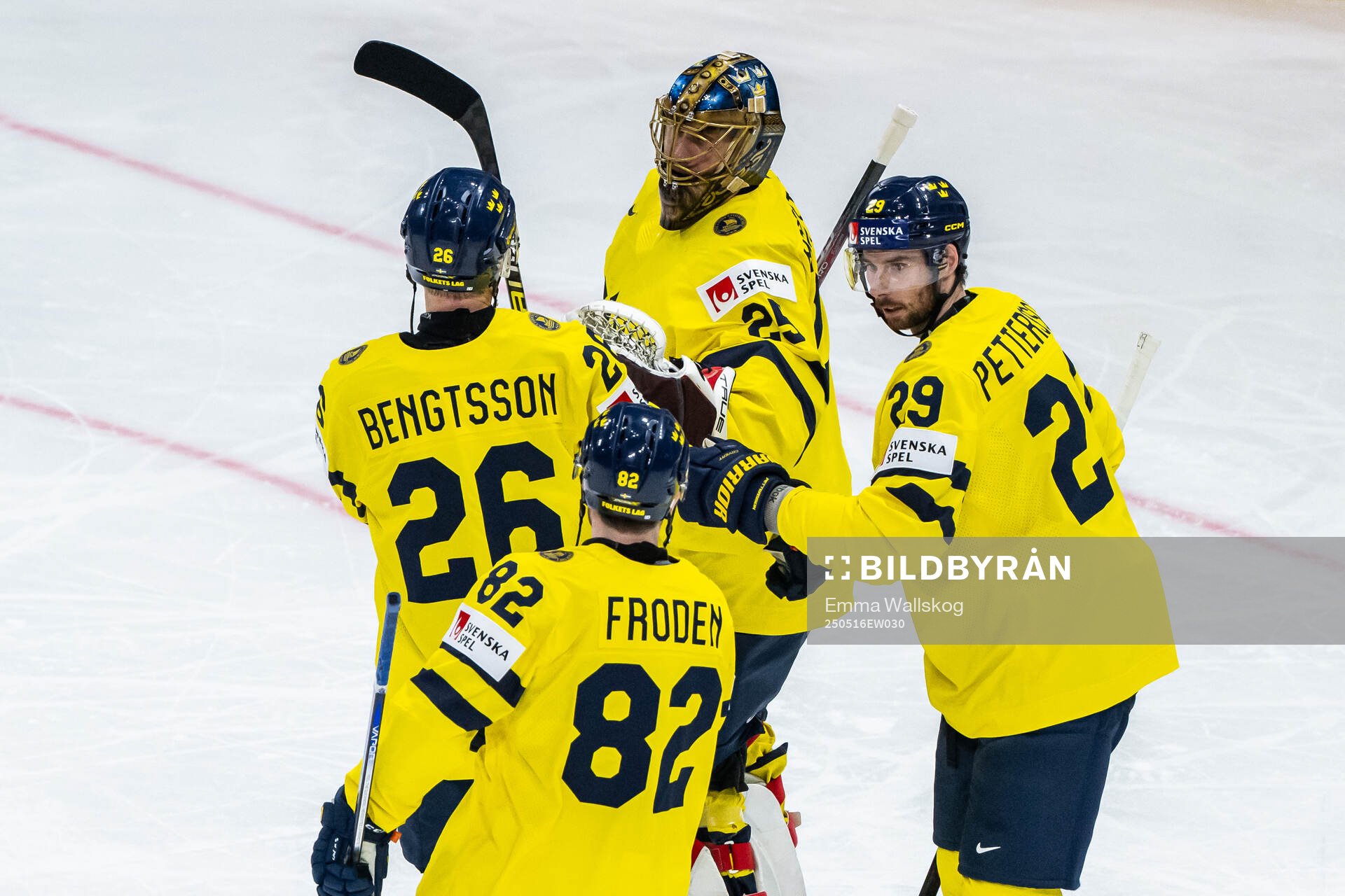 Anton Bengtsson, goaltender Jacob Markström, Marcus
