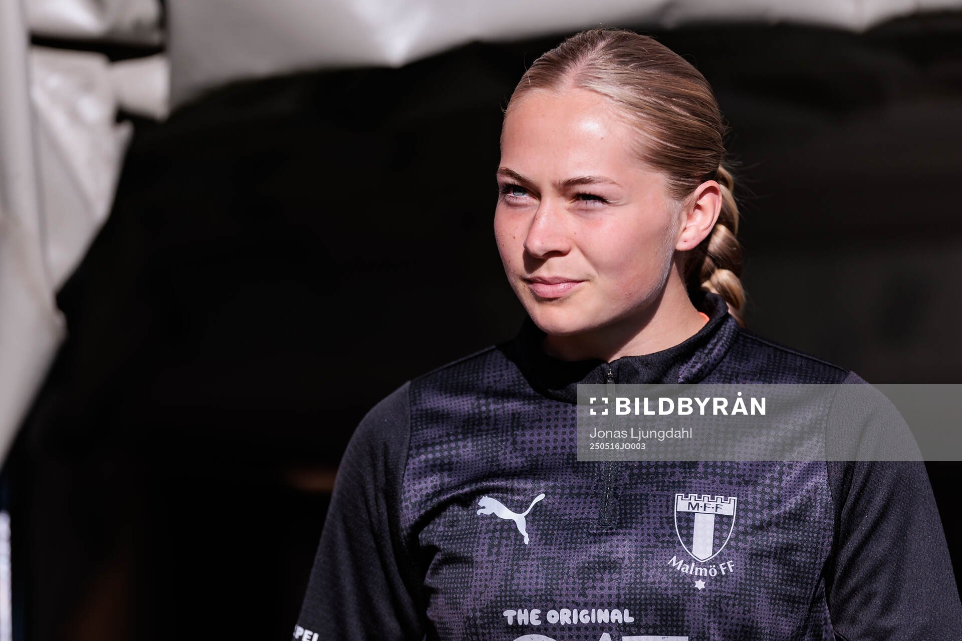 Malmö FFs målvakt Emelie Borg under fotbollsmatchen i Damallsvenskan mellan Växjö DFF och Malmö FF den 16 maj 2025 i Växjö. 