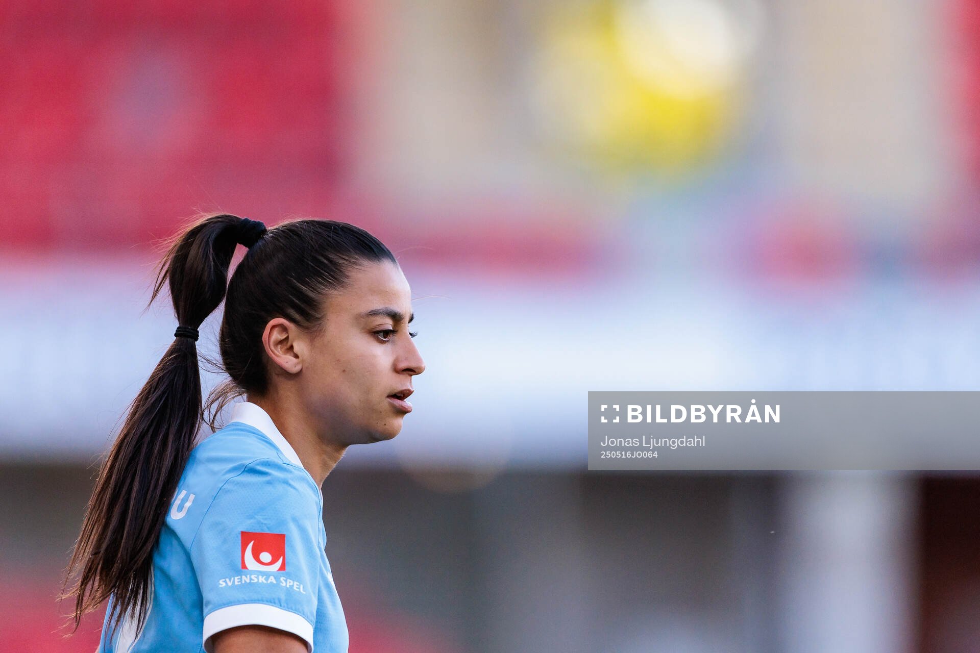 Malmö FFs Ines Belloumou under fotbollsmatchen i Damallsvenskan mellan Växjö DFF och Malmö FF den 16 maj 2025 i Växjö. 