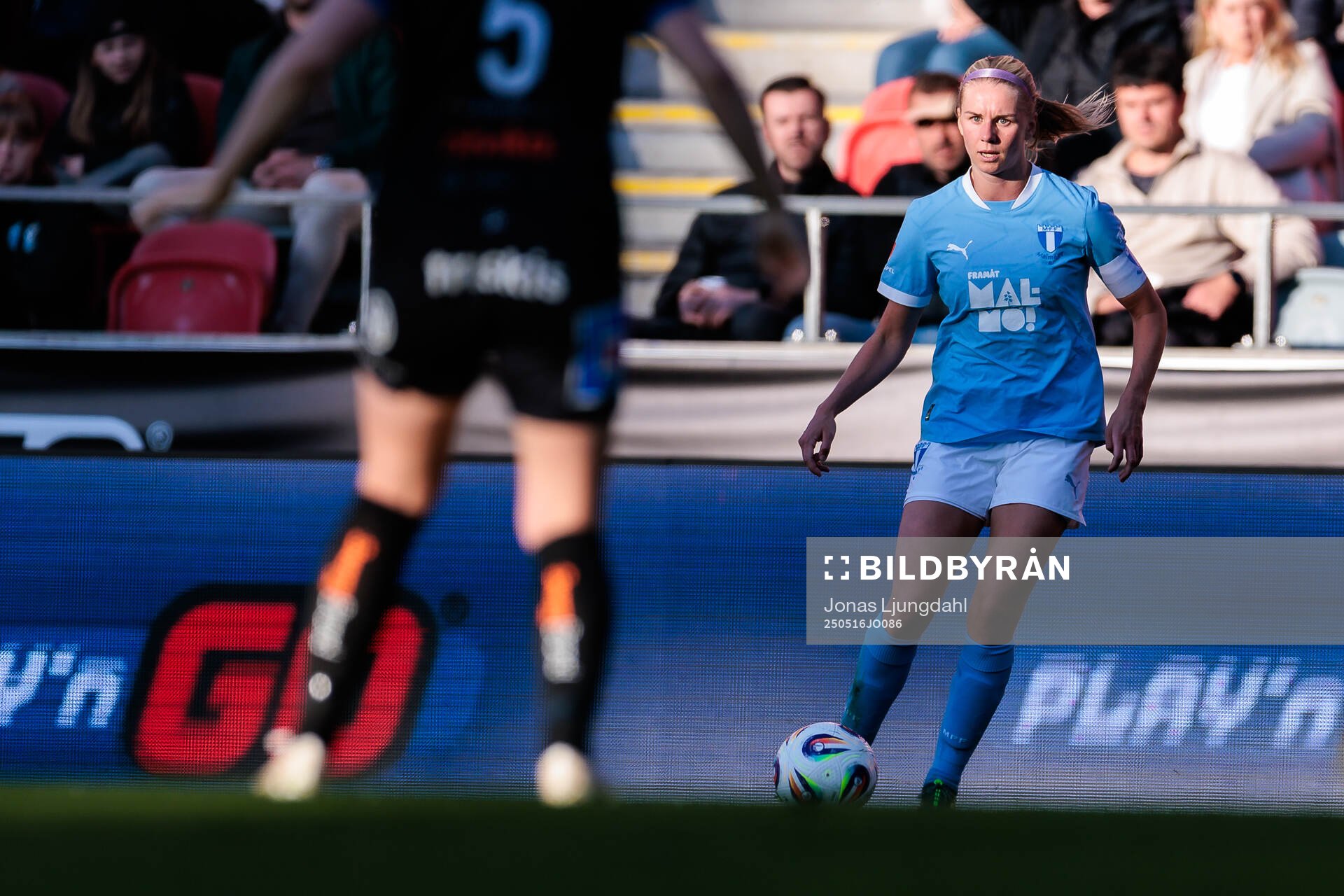 Malmö FFs Nellie Lilja under fotbollsmatchen i Damallsvenskan mellan Växjö DFF och Malmö FF den 16 maj 2025 i Växjö. 