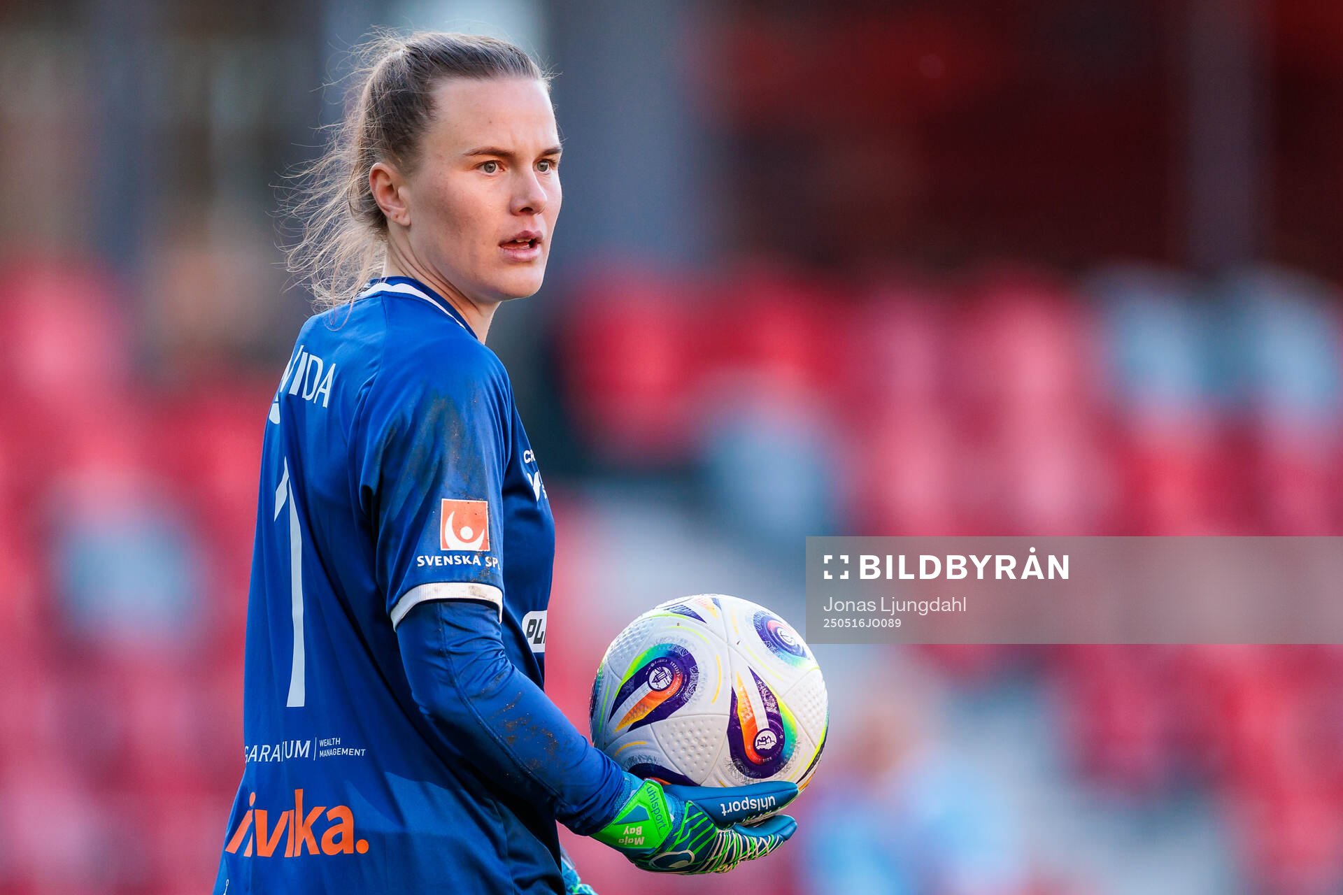 Växjö DFFs målvakt Maja Bay Østergaard under fotbollsmatchen i Damallsvenskan mellan Växjö DFF och Malmö FF den 16 maj 2025 i Växjö.