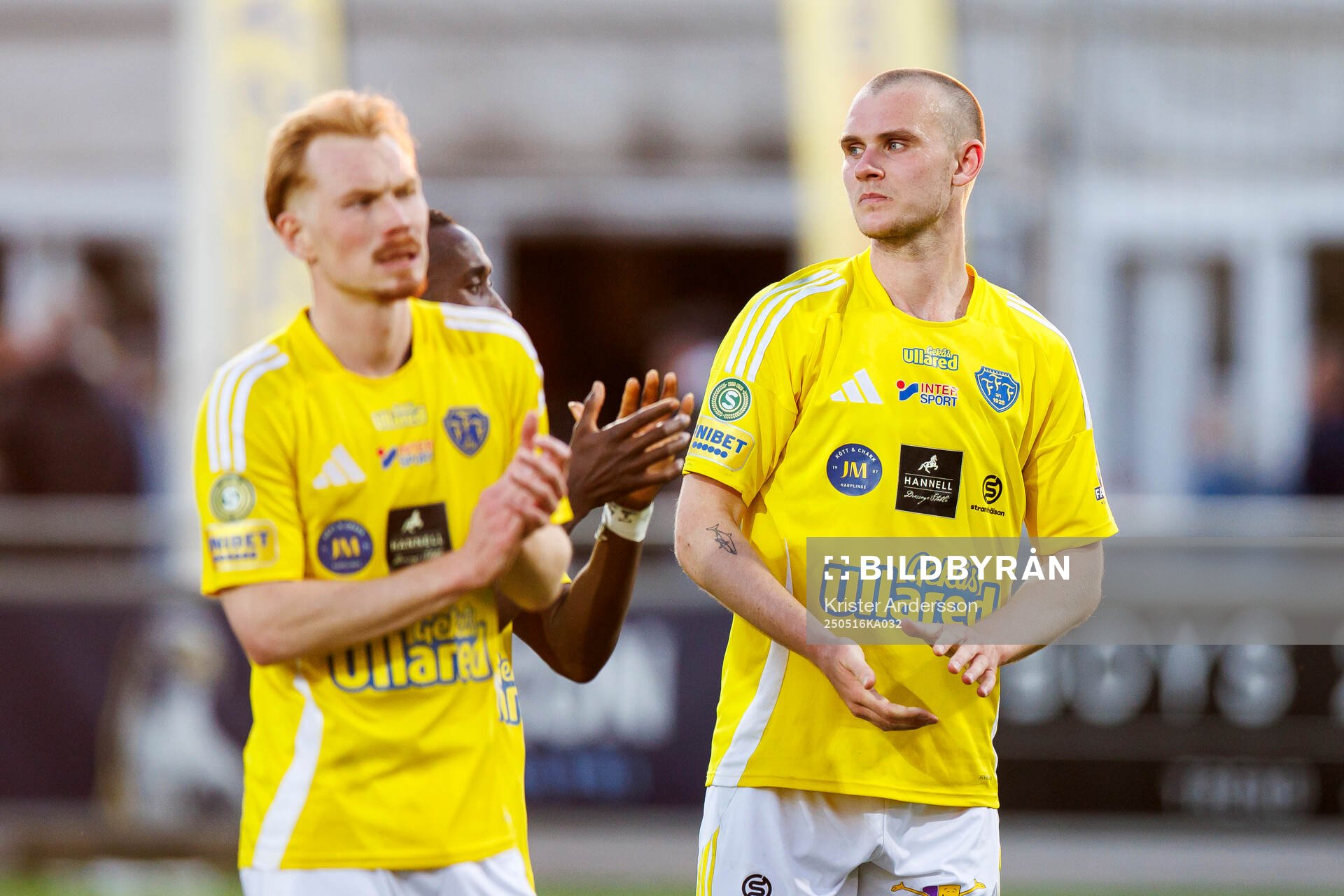 Falkenbergs Nils Bertilsson deppar efter fotbollsmatchen i Superettan mellan Falkenberg och Kalmar den 16 maj 2025 i Falkenberg. 