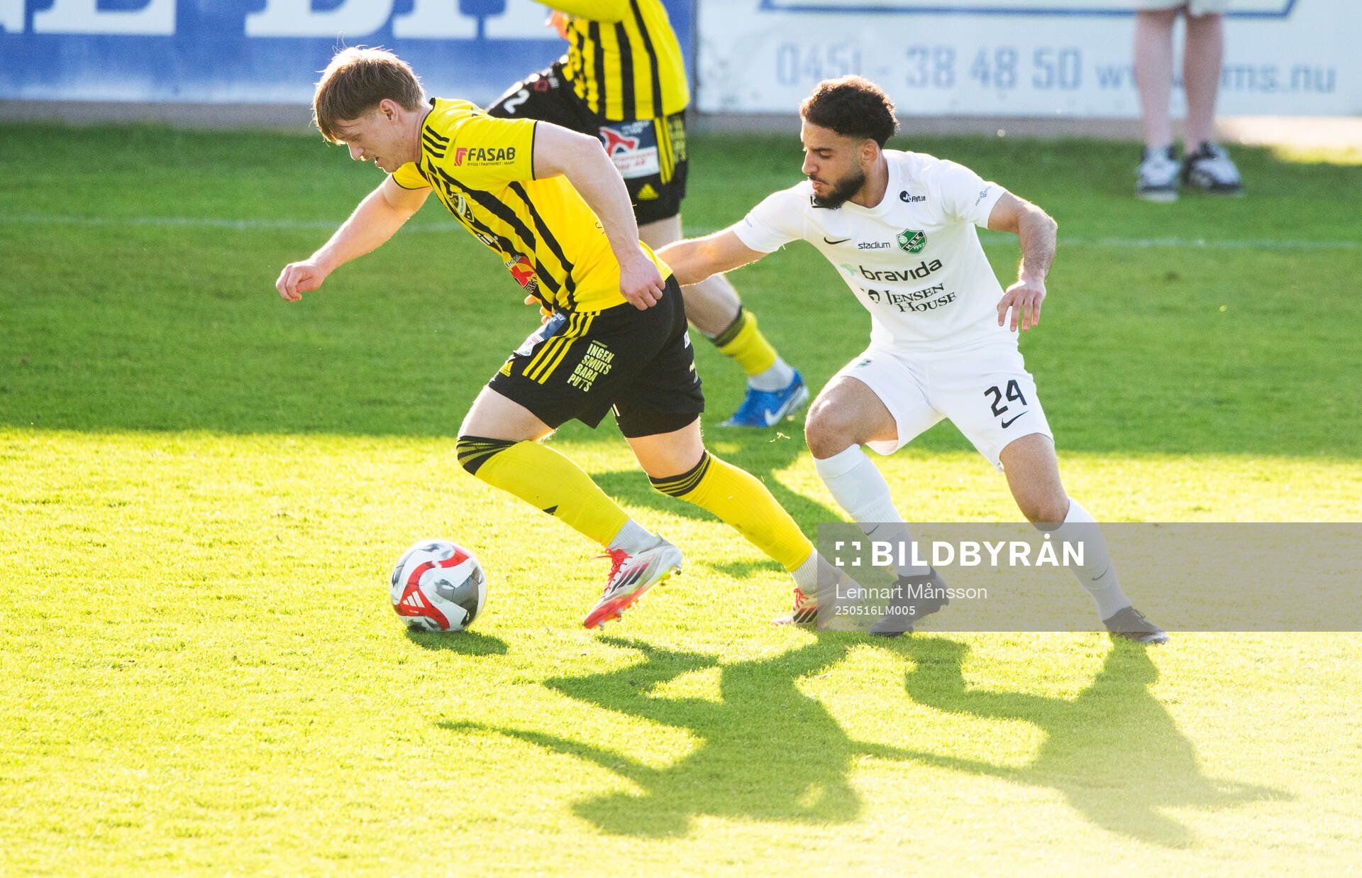 IFK Hässleholms Kasper Månsson i matchen i division 2 mellan IFK Hässleholm och Högaborgs BK i Hässleholm 16 maj 2025.