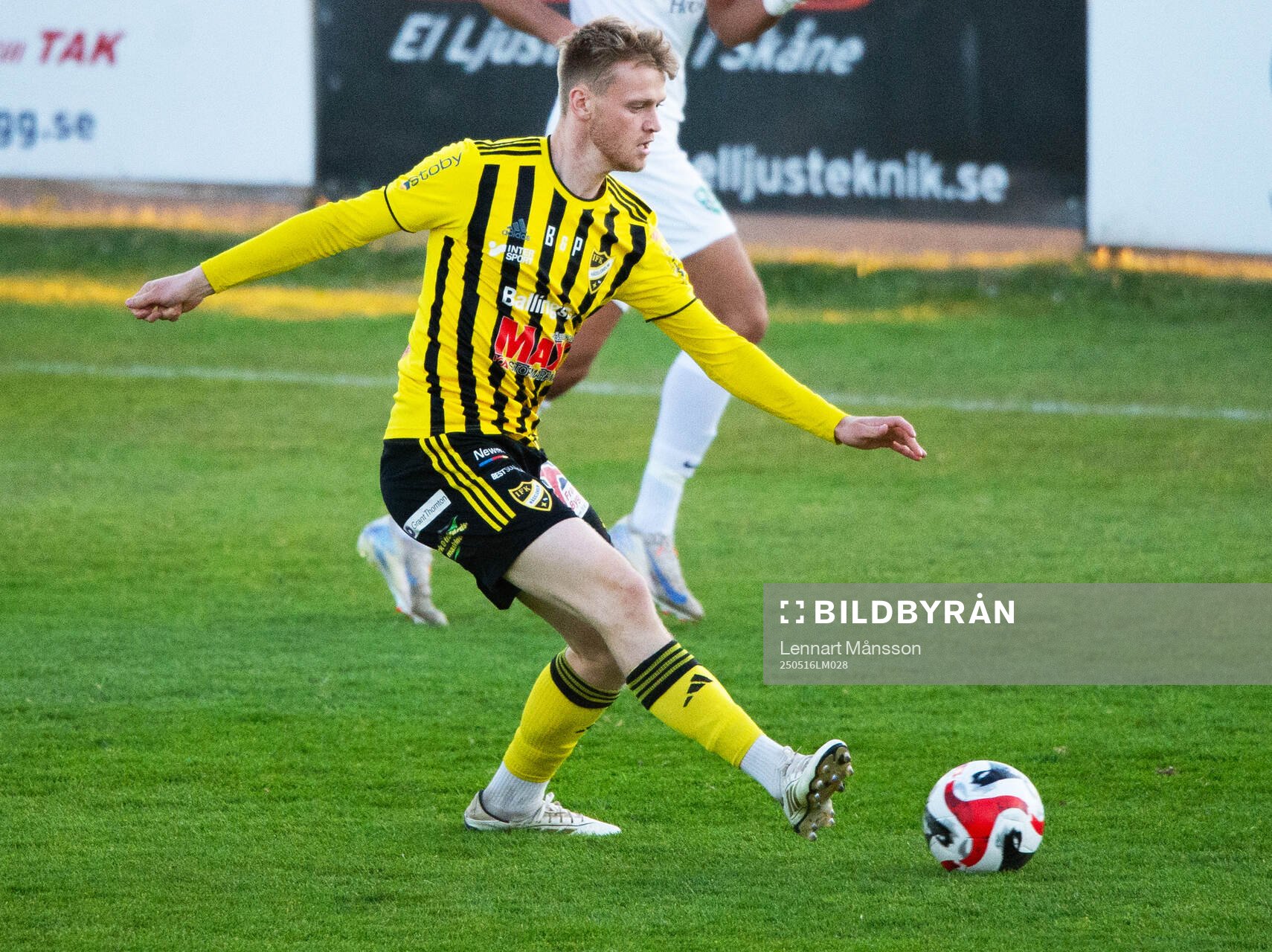 IFK Hässleholms Alexander Seistam i matchen i division 2 mellan IFK Hässleholm och Högaborgs BK i Hässleholm 16 maj 2025.