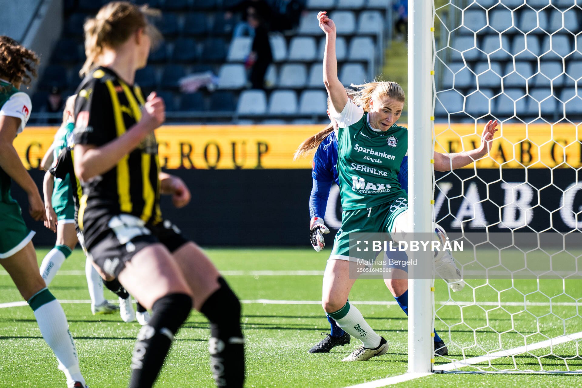 Alingsås Moa Jarl under fotbollsmatchen i Damallsvenskan mellan Häcken och Alingsås den 16 maj 2025 i Göteborg. 