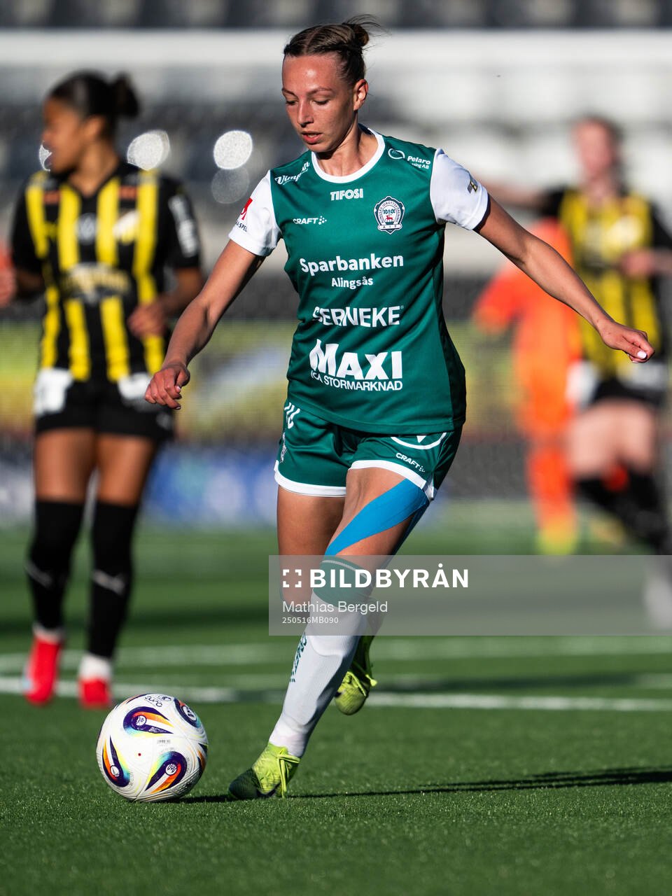 Alingsås Emmy Blomberg under fotbollsmatchen i Damallsvenskan mellan Häcken och Alingsås den 16 maj 2025 i Göteborg. 
