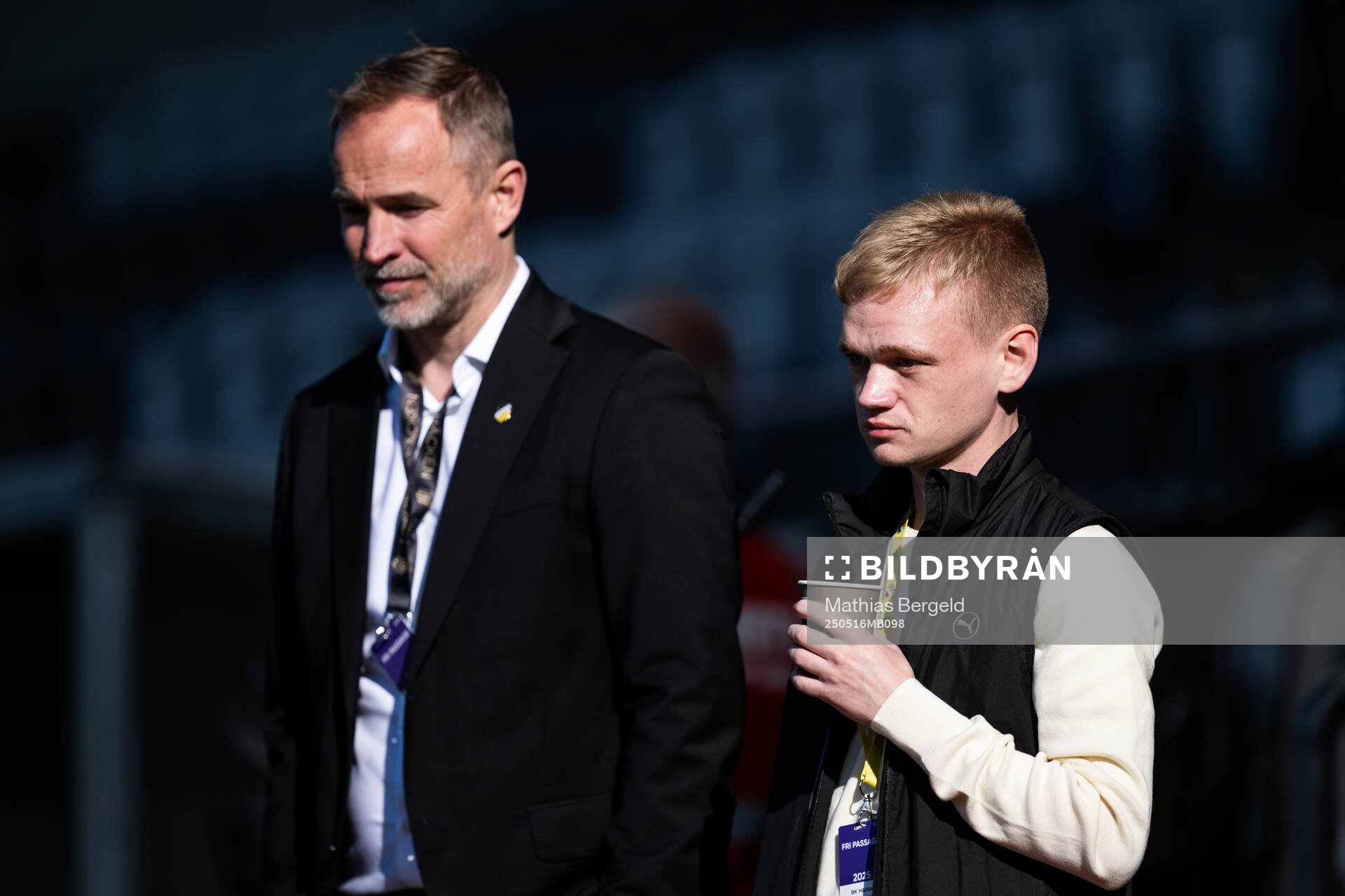Sportchef Christian Lundström och analytiker Jonathan Törnvall inför fotbollsmatchen i Damallsvenskan mellan Häcken och Alingsås den 16 maj 2025 i Göteborg.