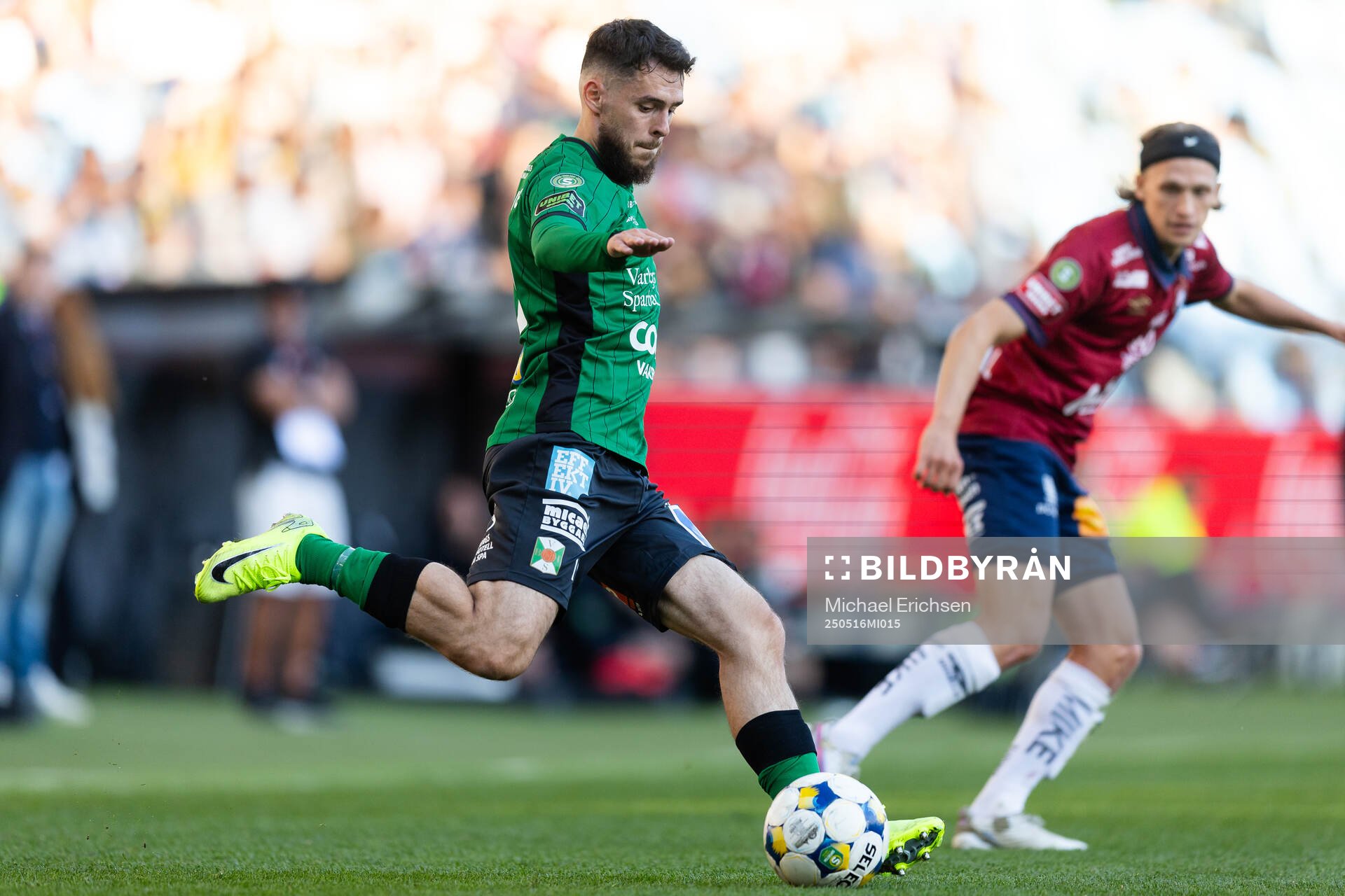 Varbergs Laorent Shabani under fotbollsmatchen i Superettan mellan Örgryte och Varberg den 16 maj 2025 i Göteborg. 