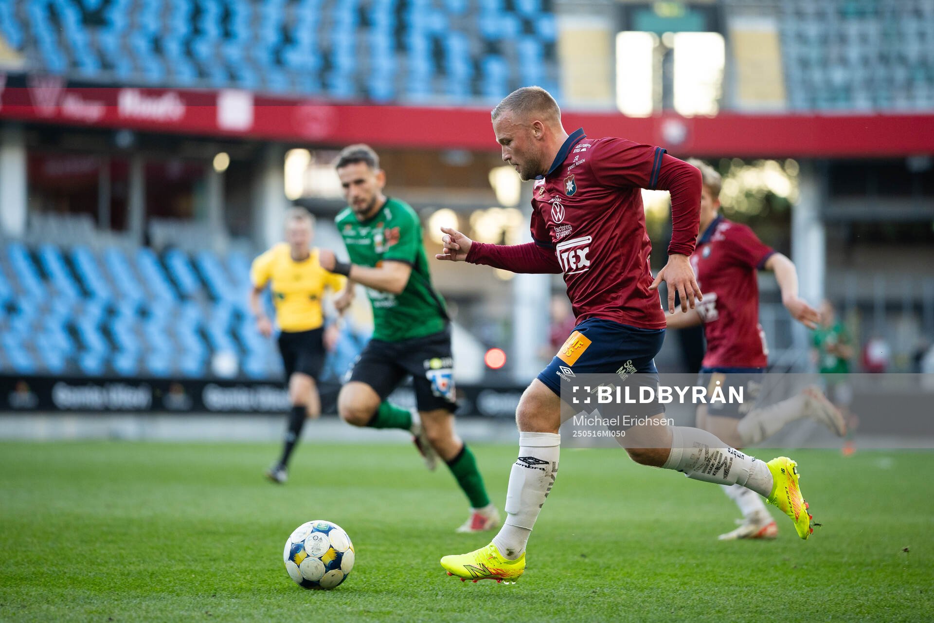 Örgrytes Nicklas Bärkroth under fotbollsmatchen i Superettan mellan Örgryte och Varberg den 16 maj 2025 i Göteborg. 