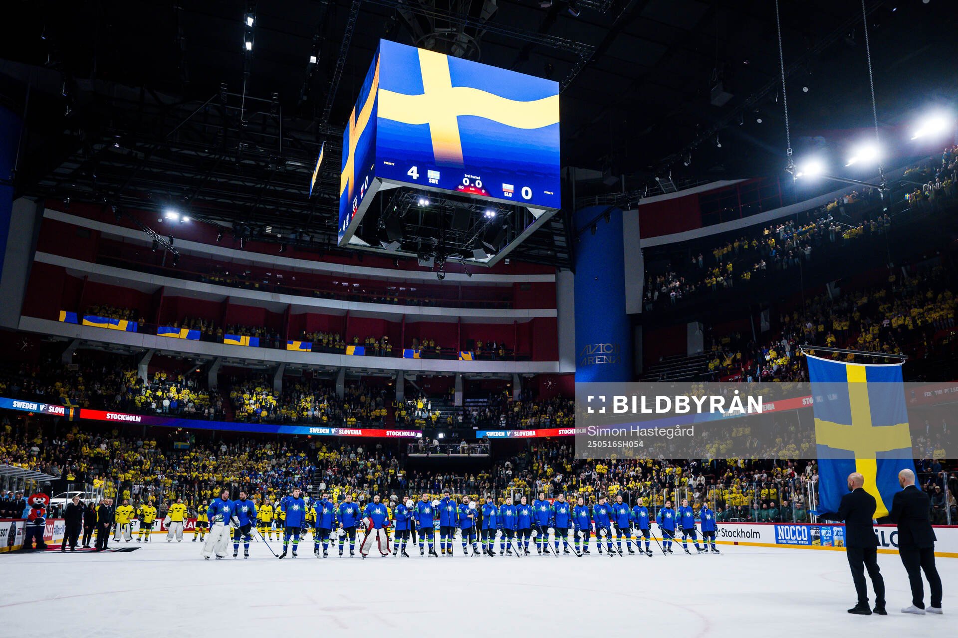 Players of Sweden and of Slovenia