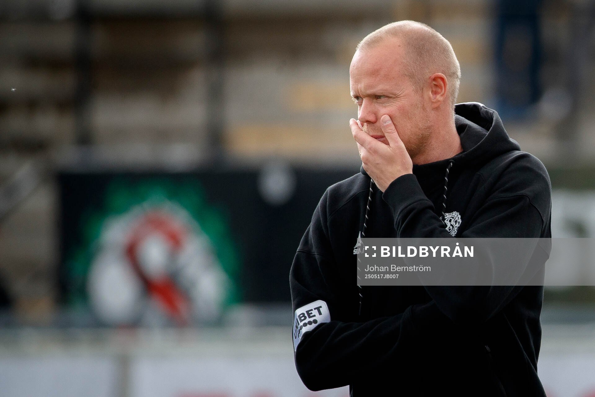 Örebros huvudtränare Patrik Haginge inför fotbollsmatchen i Superettan mellan Örebro och GIF Sundsvall den 17 maj 2025 i Örebro. 