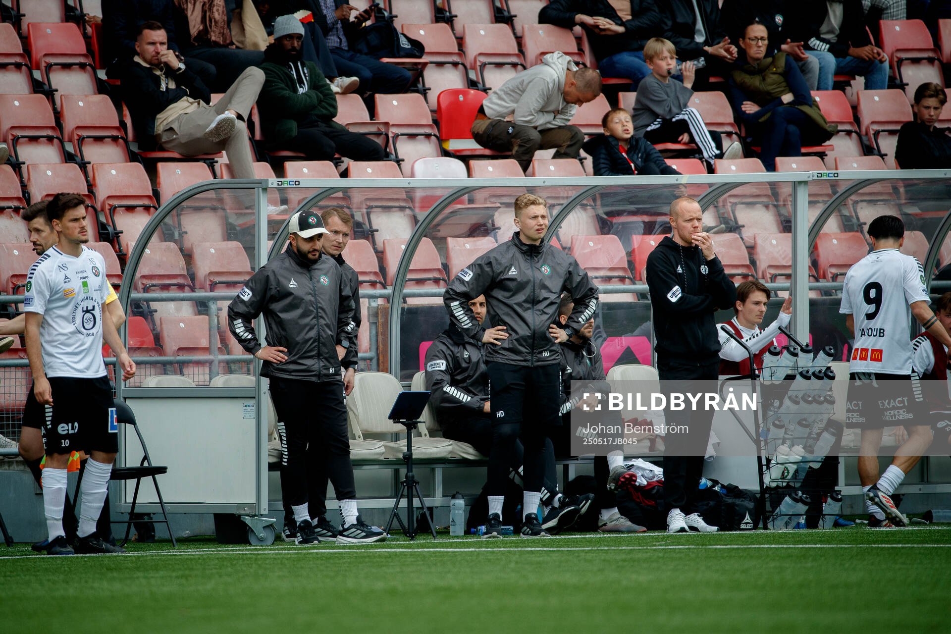 Örebros huvudtränare Patrik Haginge under fotbollsmatchen i Superettan mellan Örebro och GIF Sundsvall den 17 maj 2025 i Örebro. 
