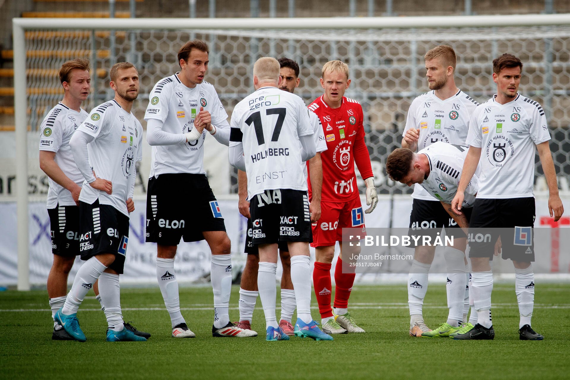 Örebros Karl Holmberg och målvakt Malte Påhlsson