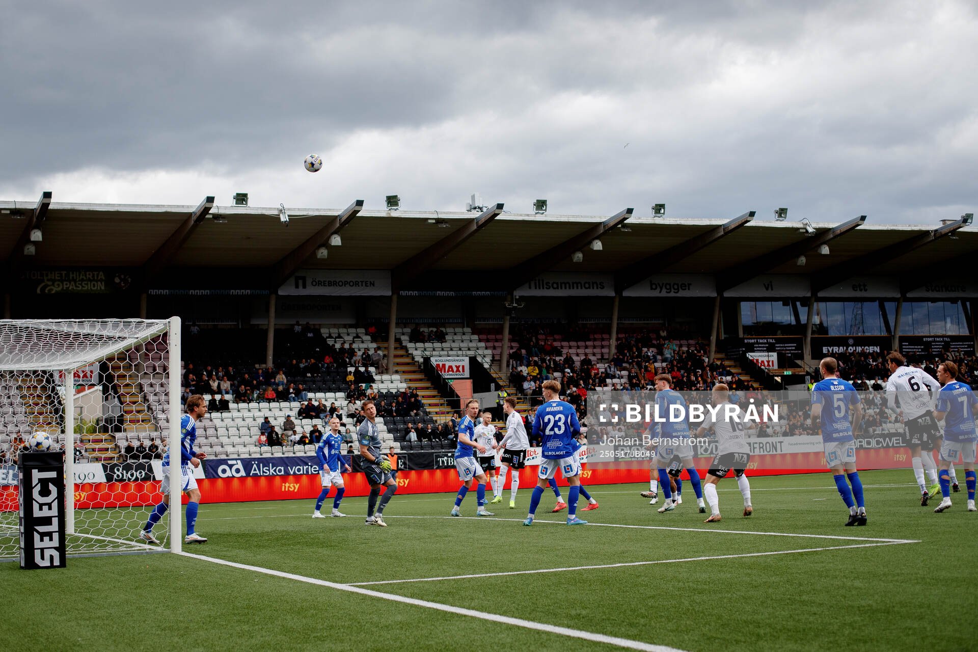Generell vy under fotbollsmatchen i Superettan mellan Örebro och GIF Sundsvall den 17 maj 2025 i Örebro. 