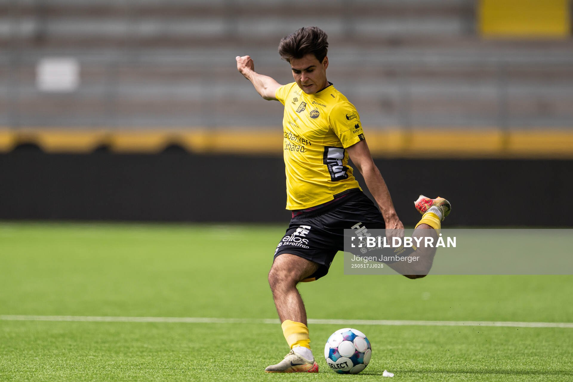 Elfsborgs Leo Saritas Bylund under fotbollsmatchen i P19 Allsvenskan mellan Elfsborg och Kalmar FF den 17 maj 2025 i Borås. 