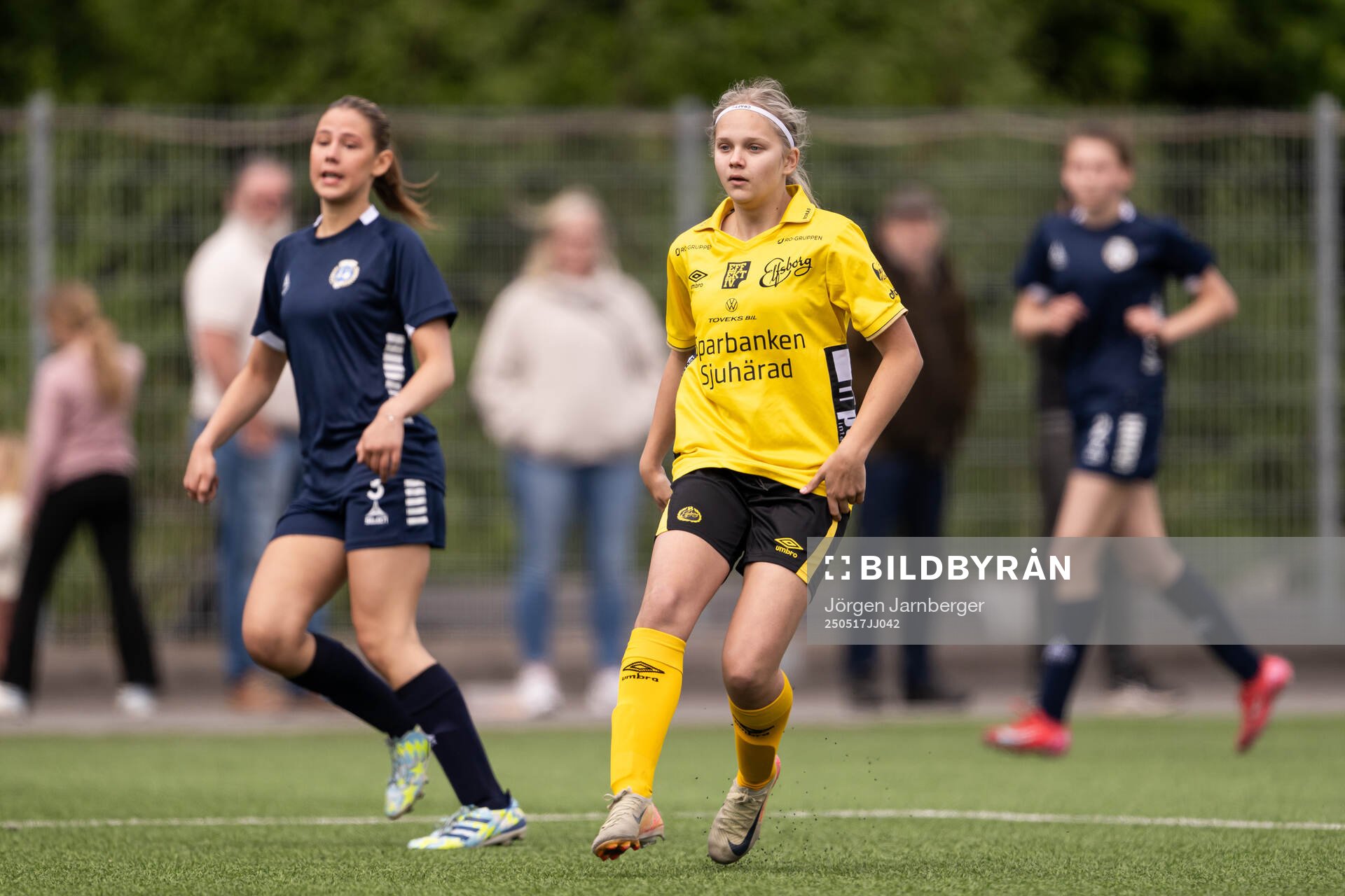 Elfsborgs Emma Iwanson under fotbollsmatchen i F17 Division 1 mellan Elfsborg och Utsikten den 17 maj 2025 i Borås. 