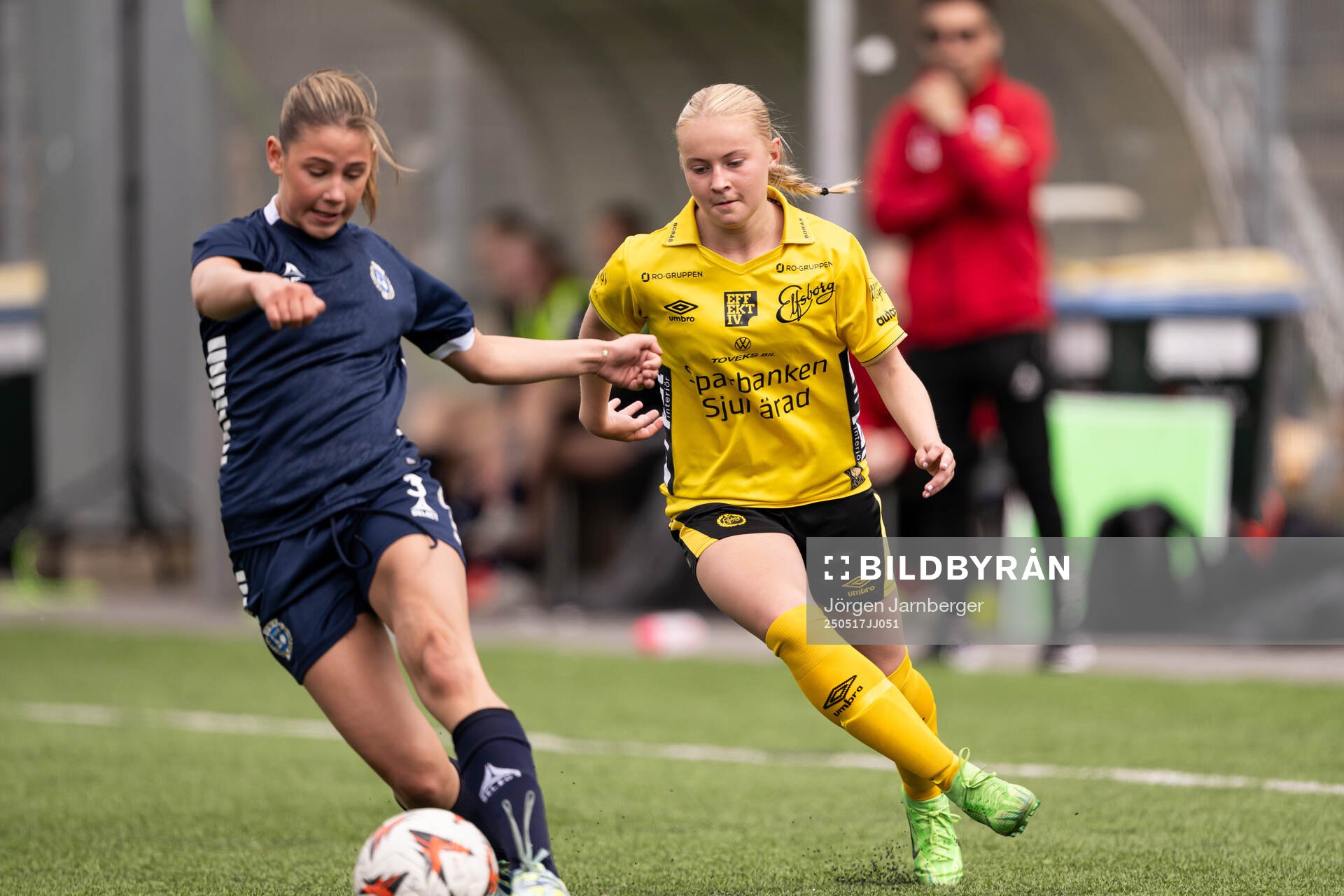 Elfsborgs Stina Grimmergård under fotbollsmatchen i F17 Division 1 mellan Elfsborg och Utsikten den 17 maj 2025 i Borås. 