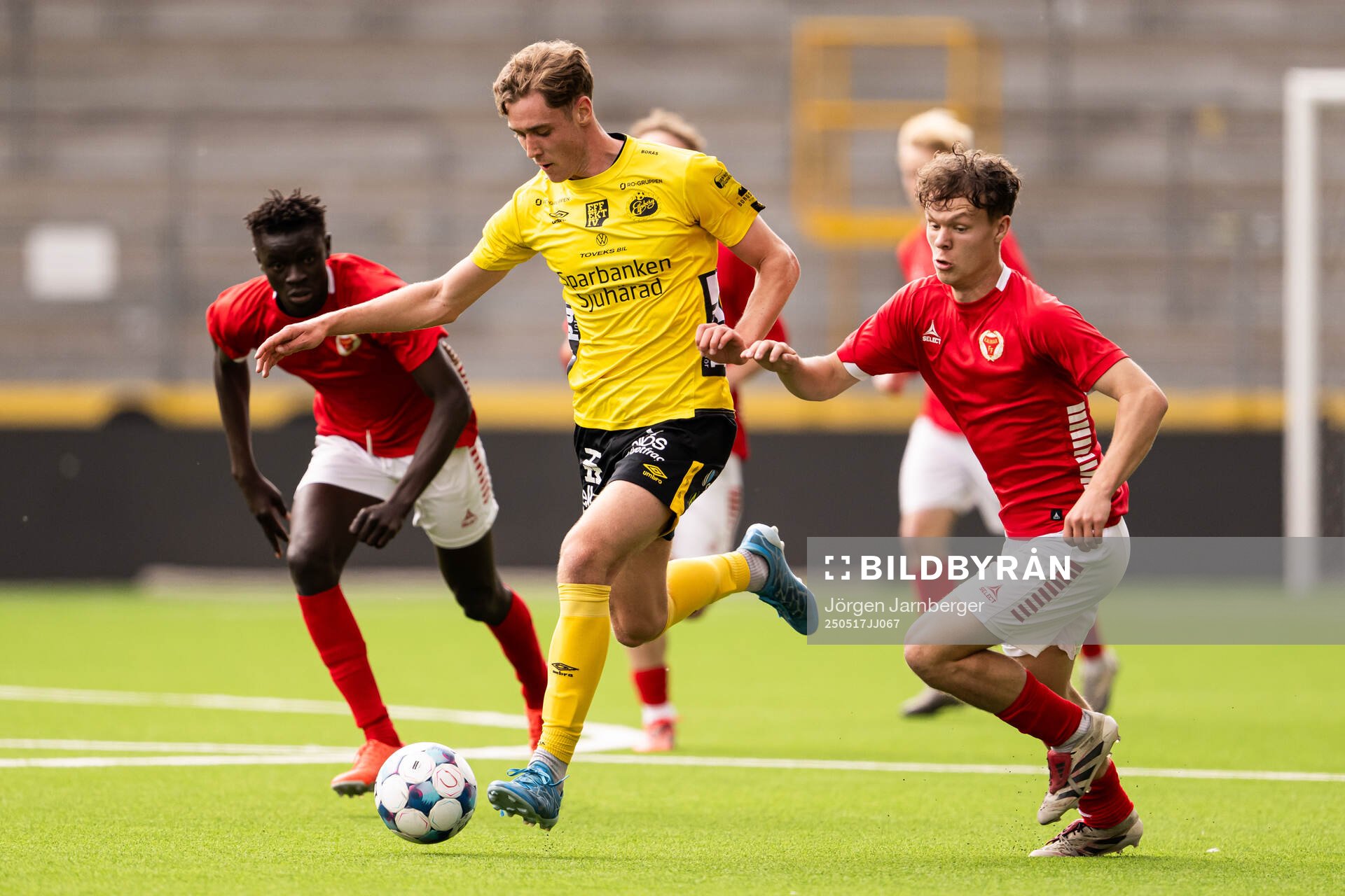 Elfsborgs Robin Svernfors under fotbollsmatchen i P19 Allsvenskan mellan Elfsborg och Kalmar FF den 17 maj 2025 i Borås. 