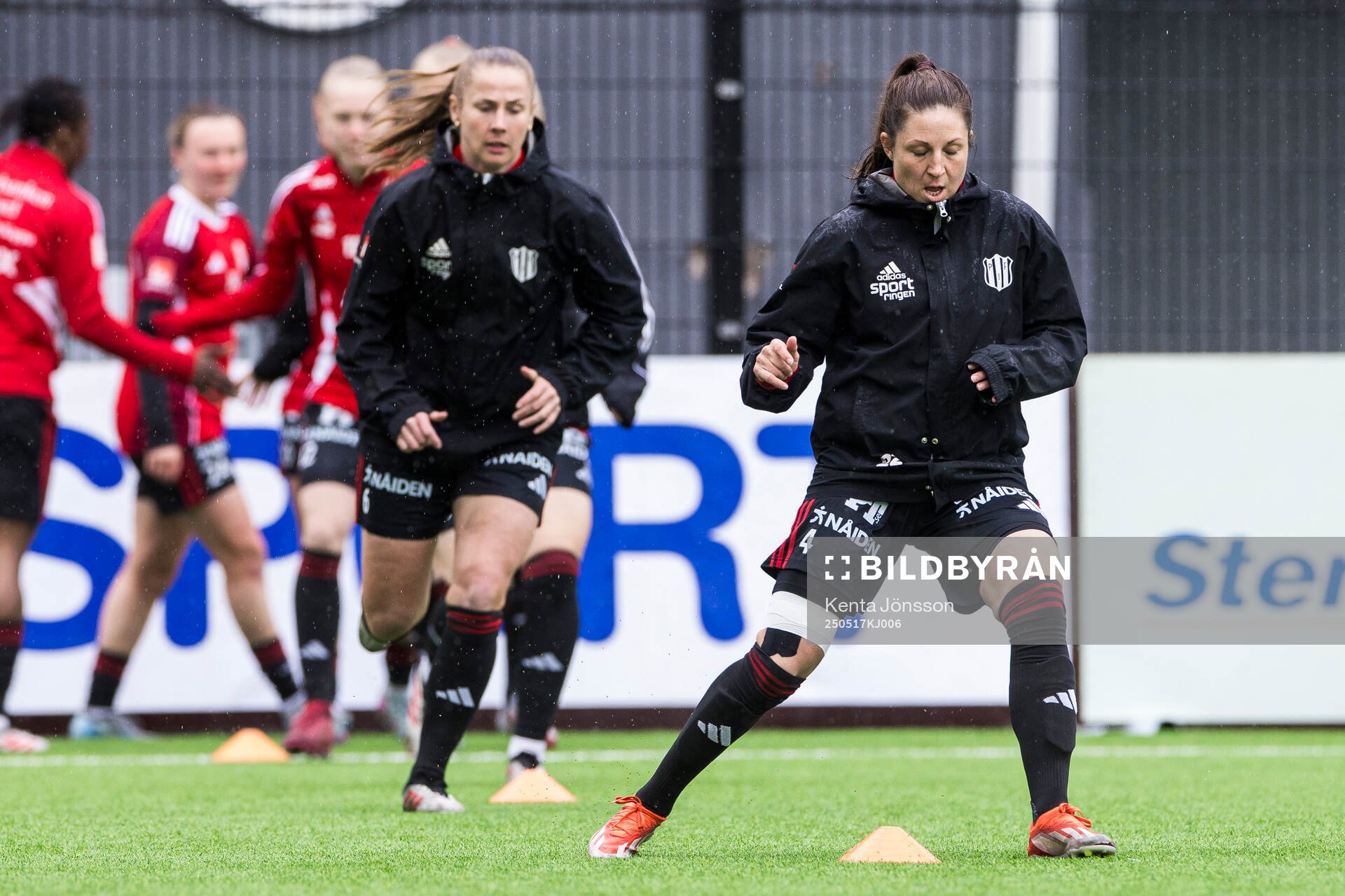 Piteås Josefin Johansson inför fotbollsmatchen i Damallsvenskan mellan Hammarby och Piteå den 17 maj 2025 i Stockholm. 