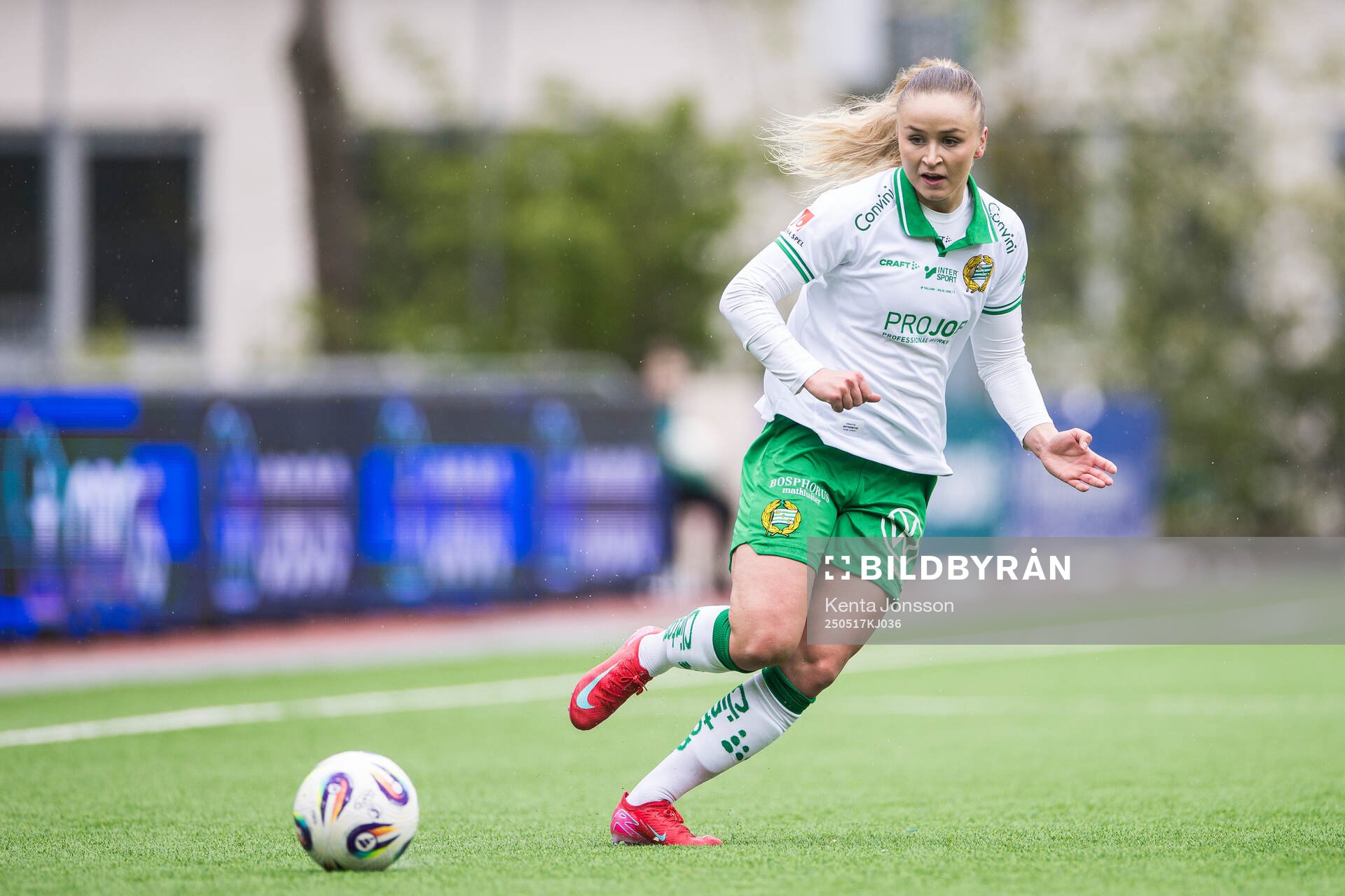 Hammarbys Anna Jøsendal under fotbollsmatchen i Damallsvenskan mellan Hammarby och Piteå den 17 maj 2025 i Stockholm. 