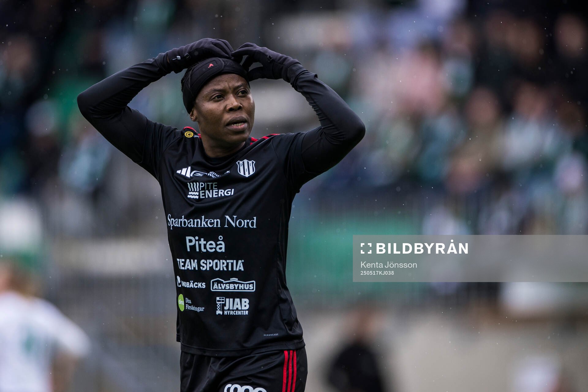 Piteås Faith Ikidi Michael under fotbollsmatchen i Damallsvenskan mellan Hammarby och Piteå den 17 maj 2025 i Stockholm. 