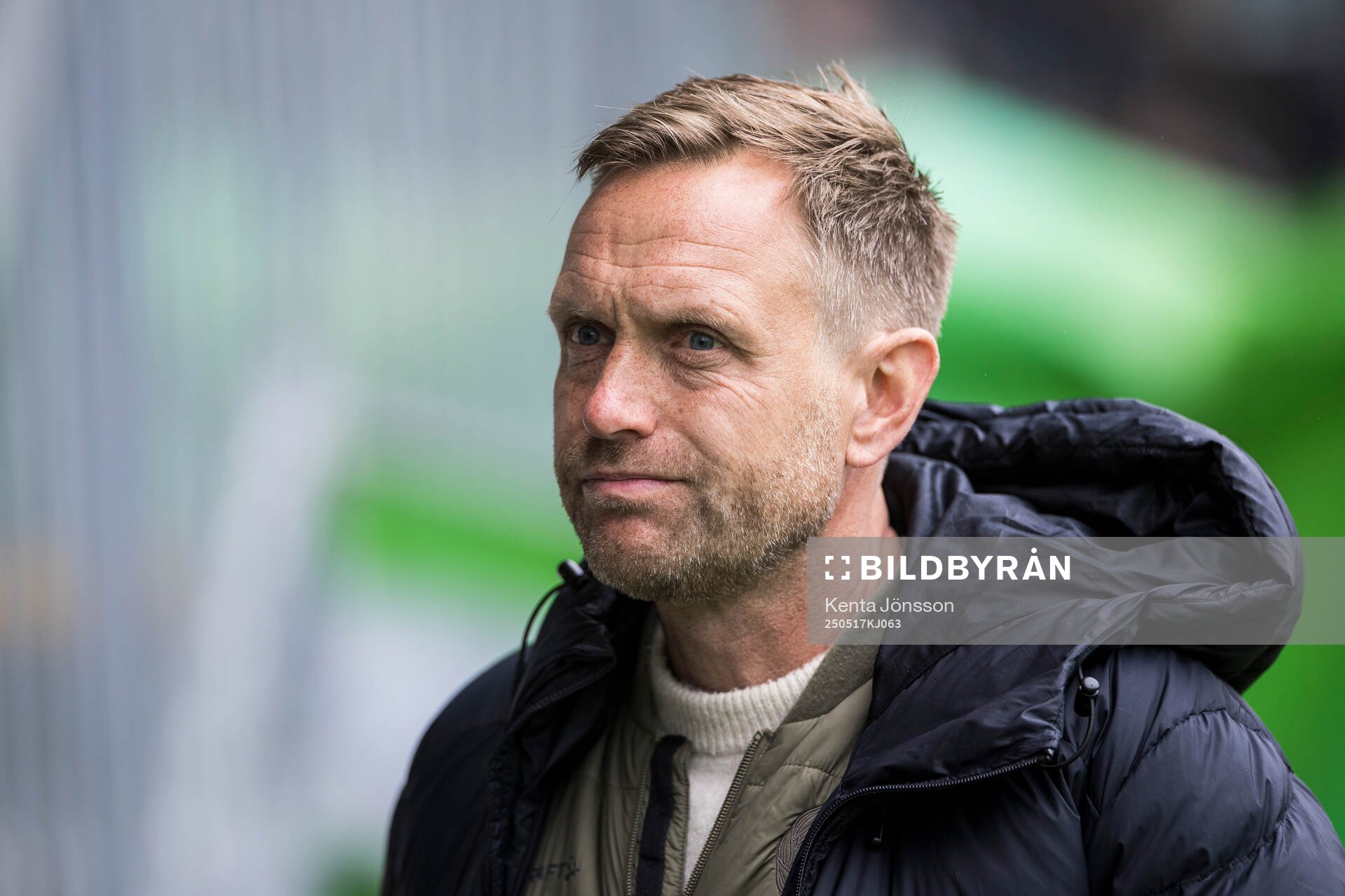 Hammarbys tränare Martin Sjögren under fotbollsmatchen i Damallsvenskan mellan Hammarby och Piteå den 17 maj 2025 i Stockholm. 