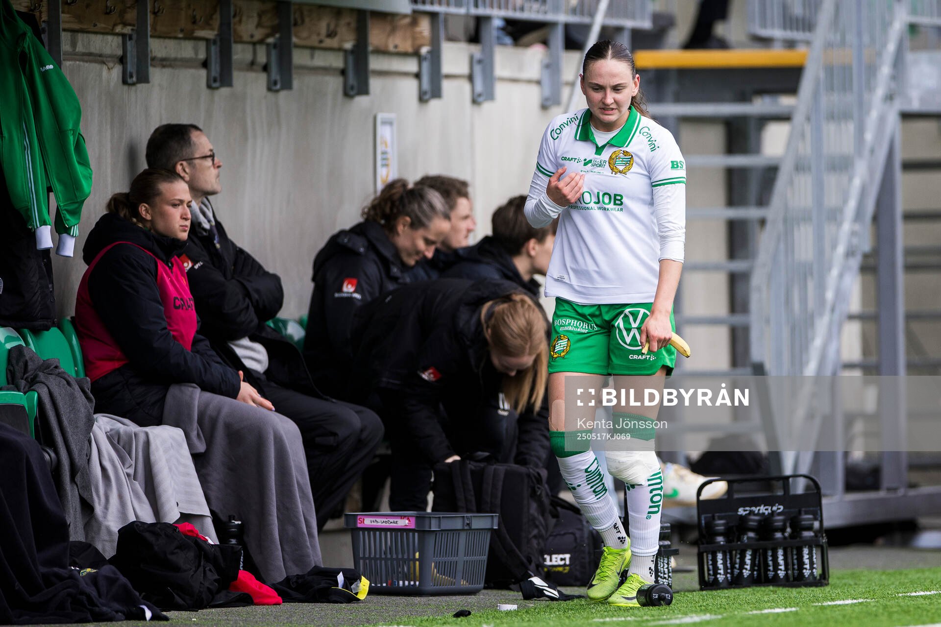 Hammarbys Vilde Hasund under fotbollsmatchen i Damallsvenskan mellan Hammarby och Piteå den 17 maj 2025 i Stockholm. 