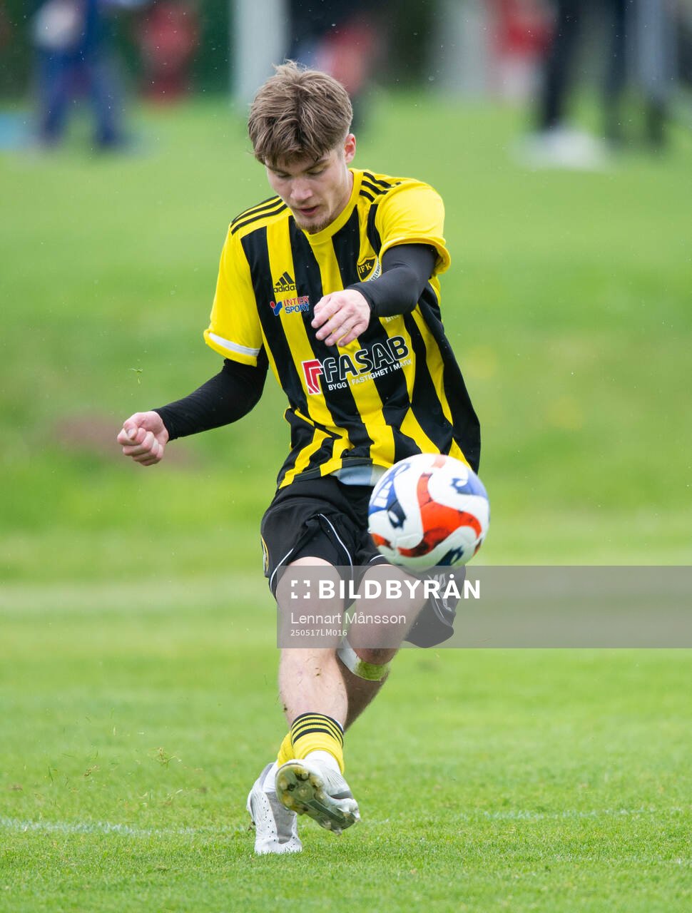IFK Hässleholms Viggo Gill i matchen i P19 division 1