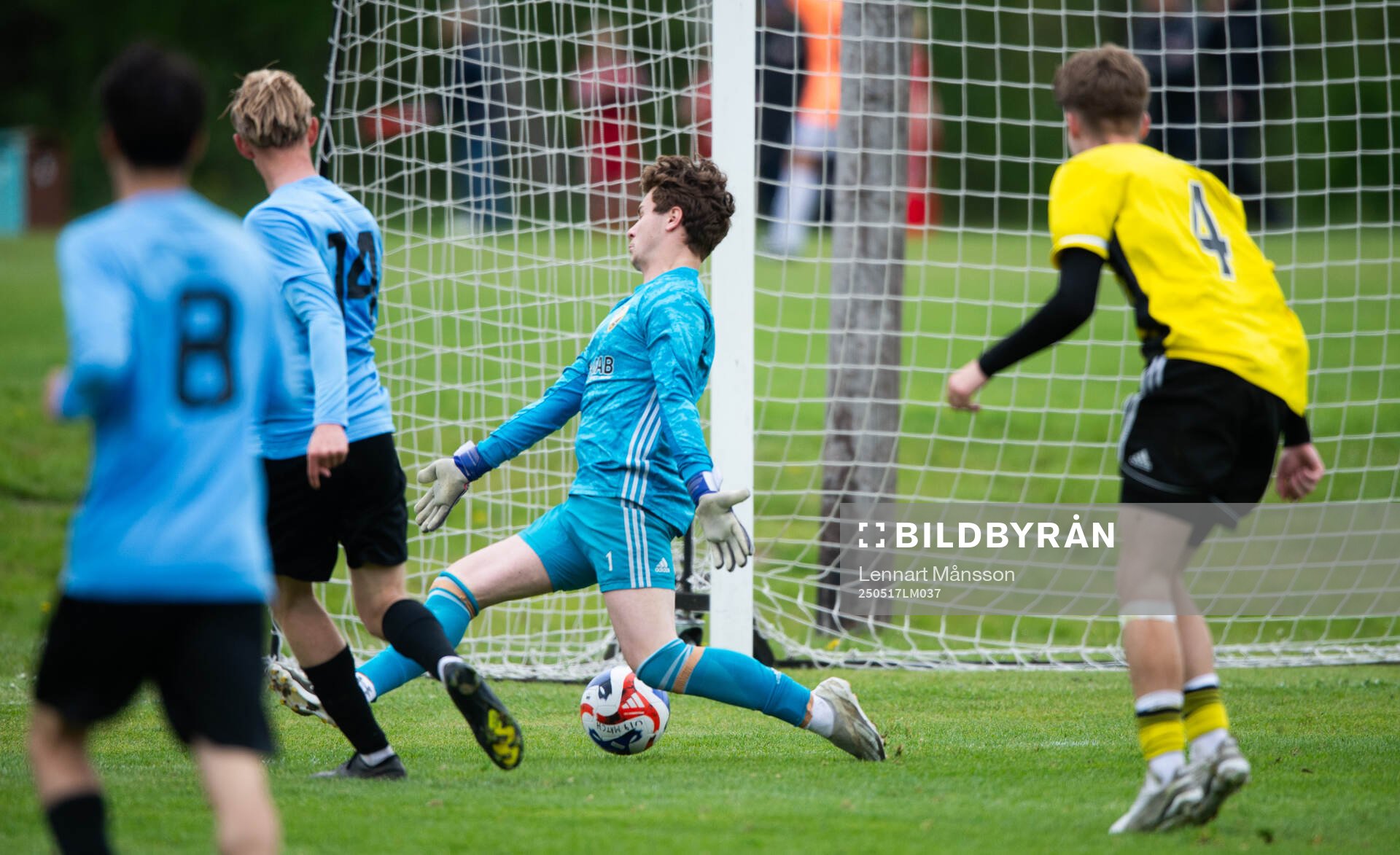 Landskrona BoIS gör 0-1 i matchen i P19 division 1 mellan