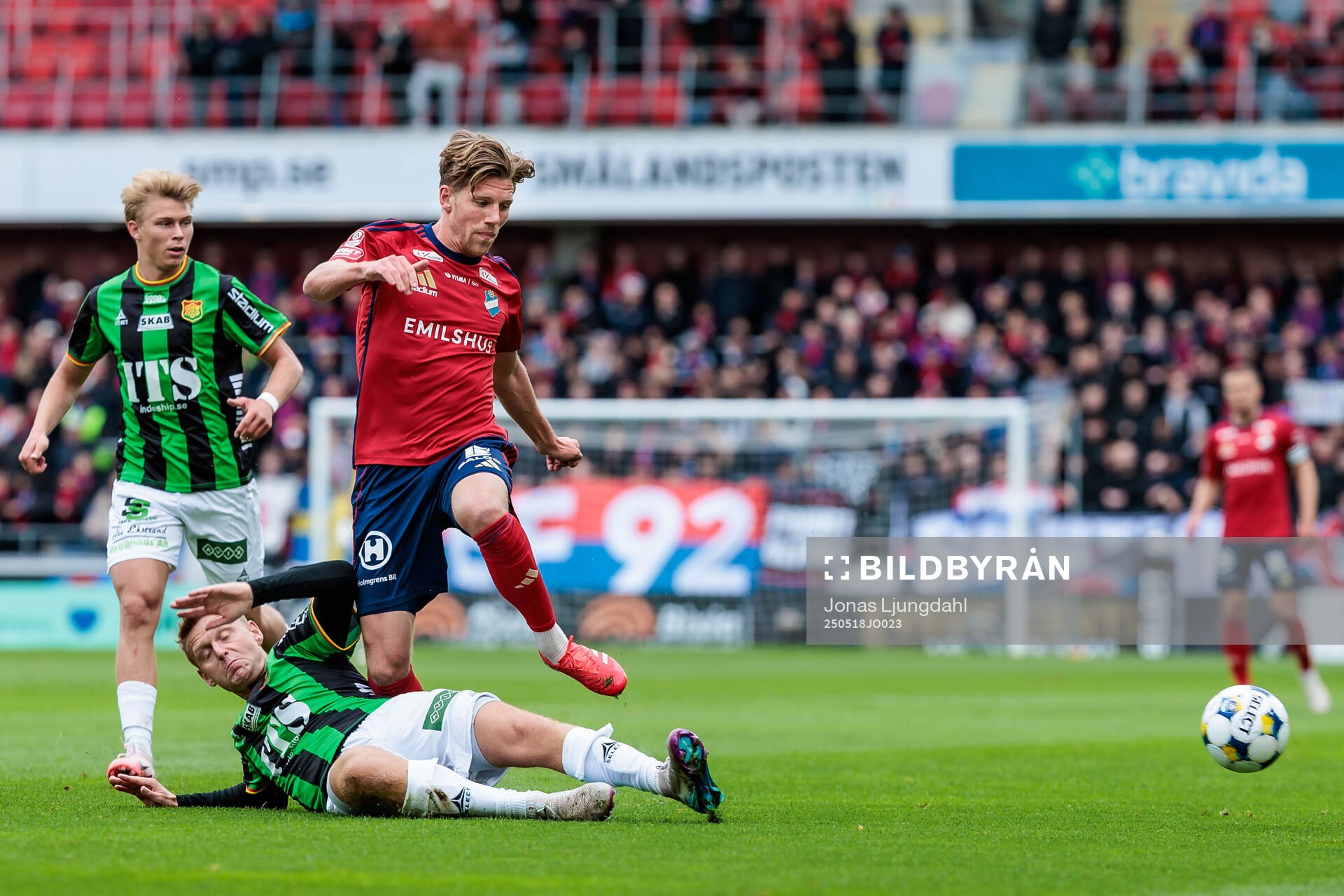 GAISs Joackim Åberg och Östers Noah Söderberg