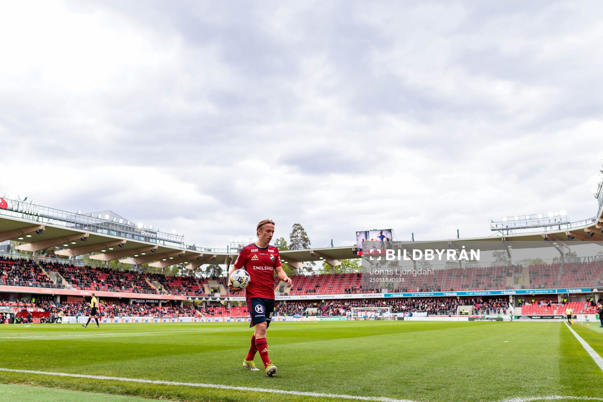 Östers David Seger under fotbollsmatchen i Allsvenskan mellan Öster och GAIS den 18 maj 2025 i Växjö. 