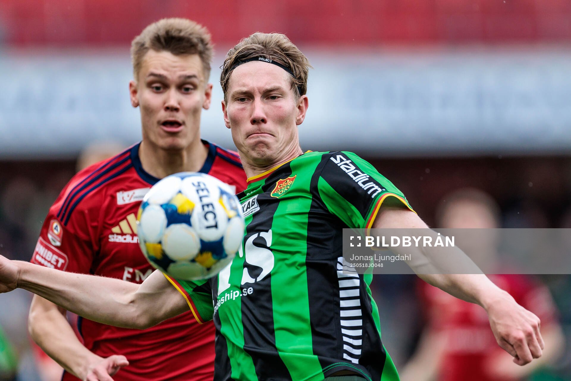 GAISs Robin Frej under fotbollsmatchen i Allsvenskan mellan Öster och GAIS den 18 maj 2025 i Växjö. 