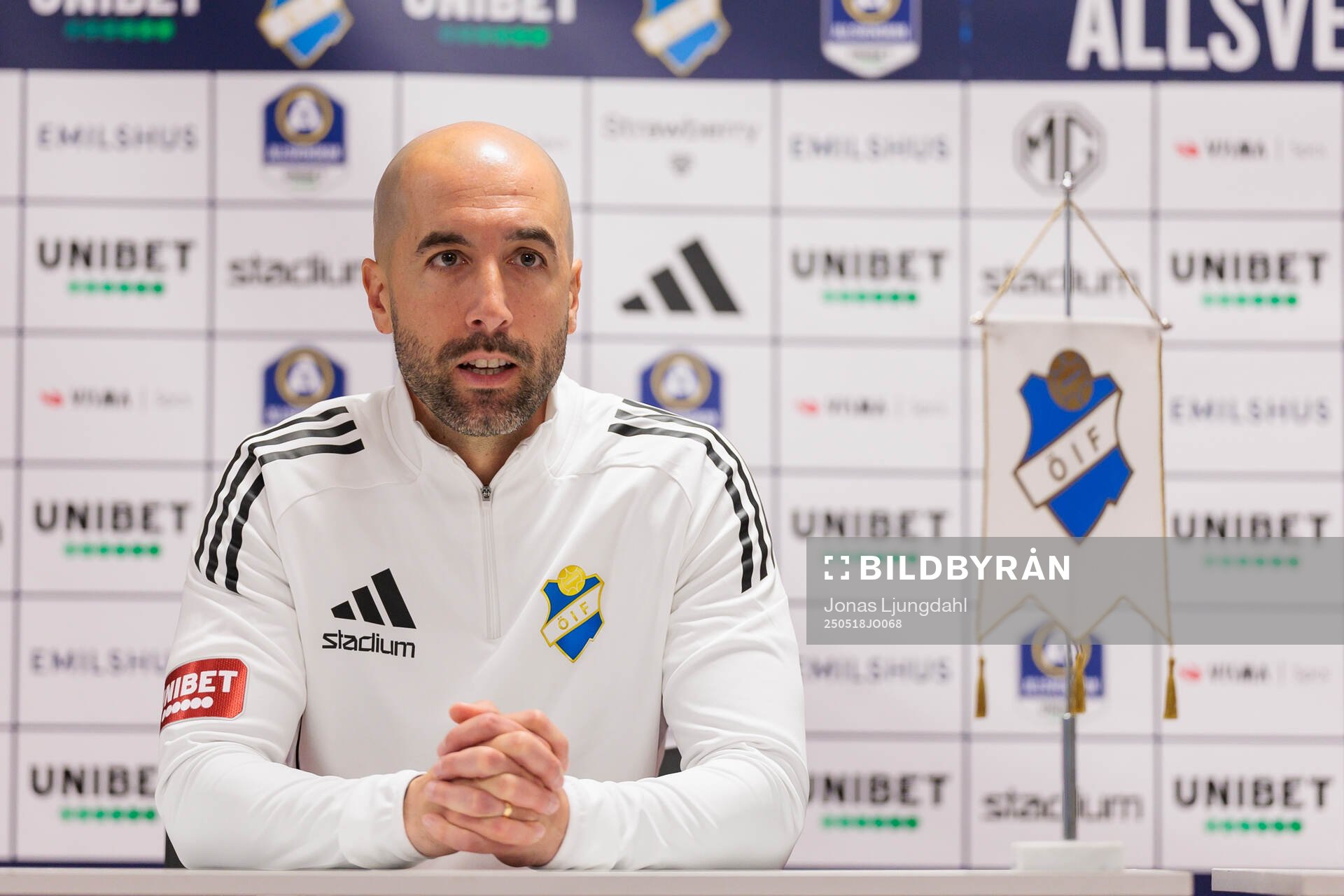 Östers tränare Martin Foyston efter fotbollsmatchen i Allsvenskan mellan Öster och GAIS den 18 maj 2025 i Växjö. 