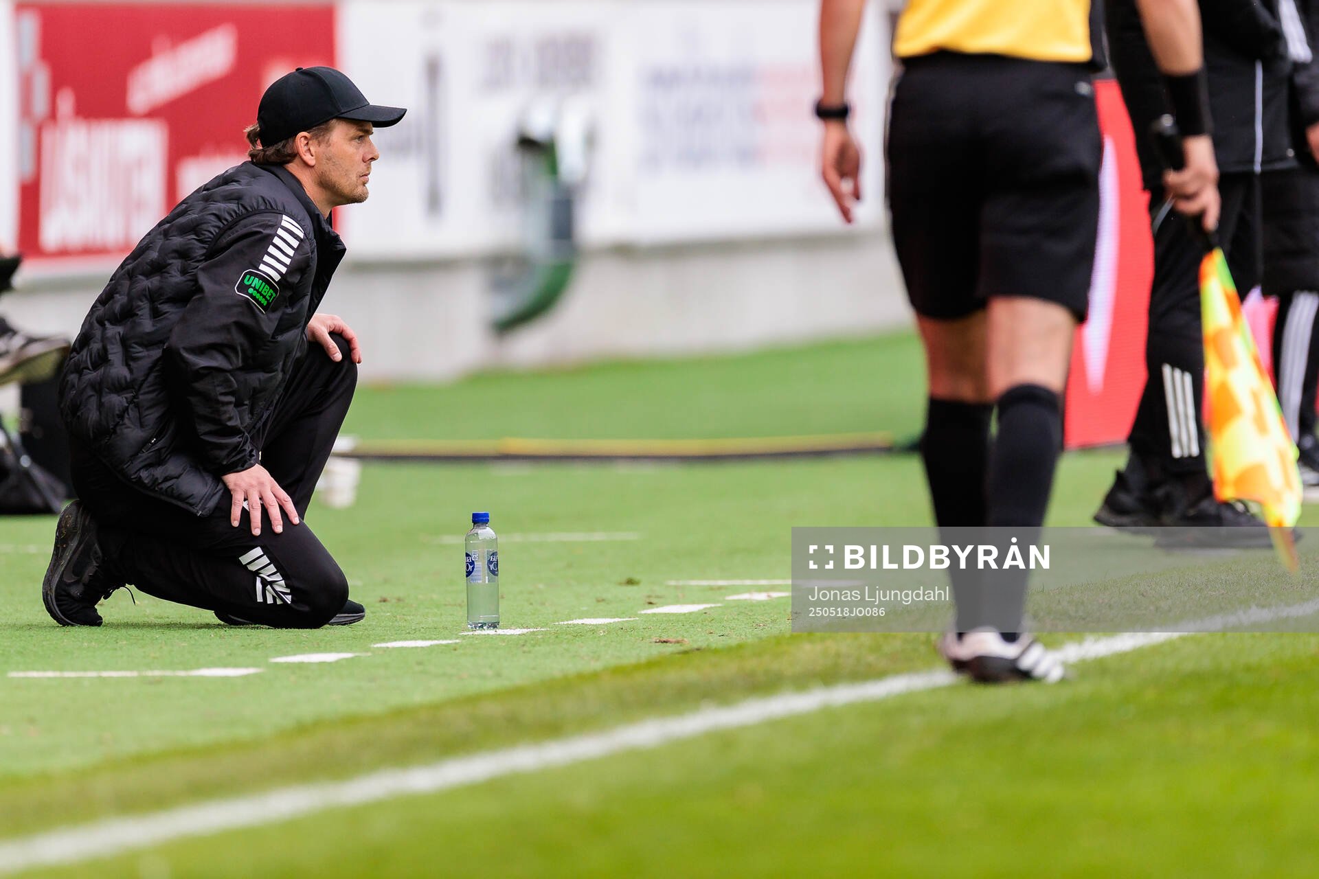 GAIS tränare Fredrik Holmberg under fotbollsmatchen i Allsvenskan mellan Öster och GAIS den 18 maj 2025 i Växjö. 