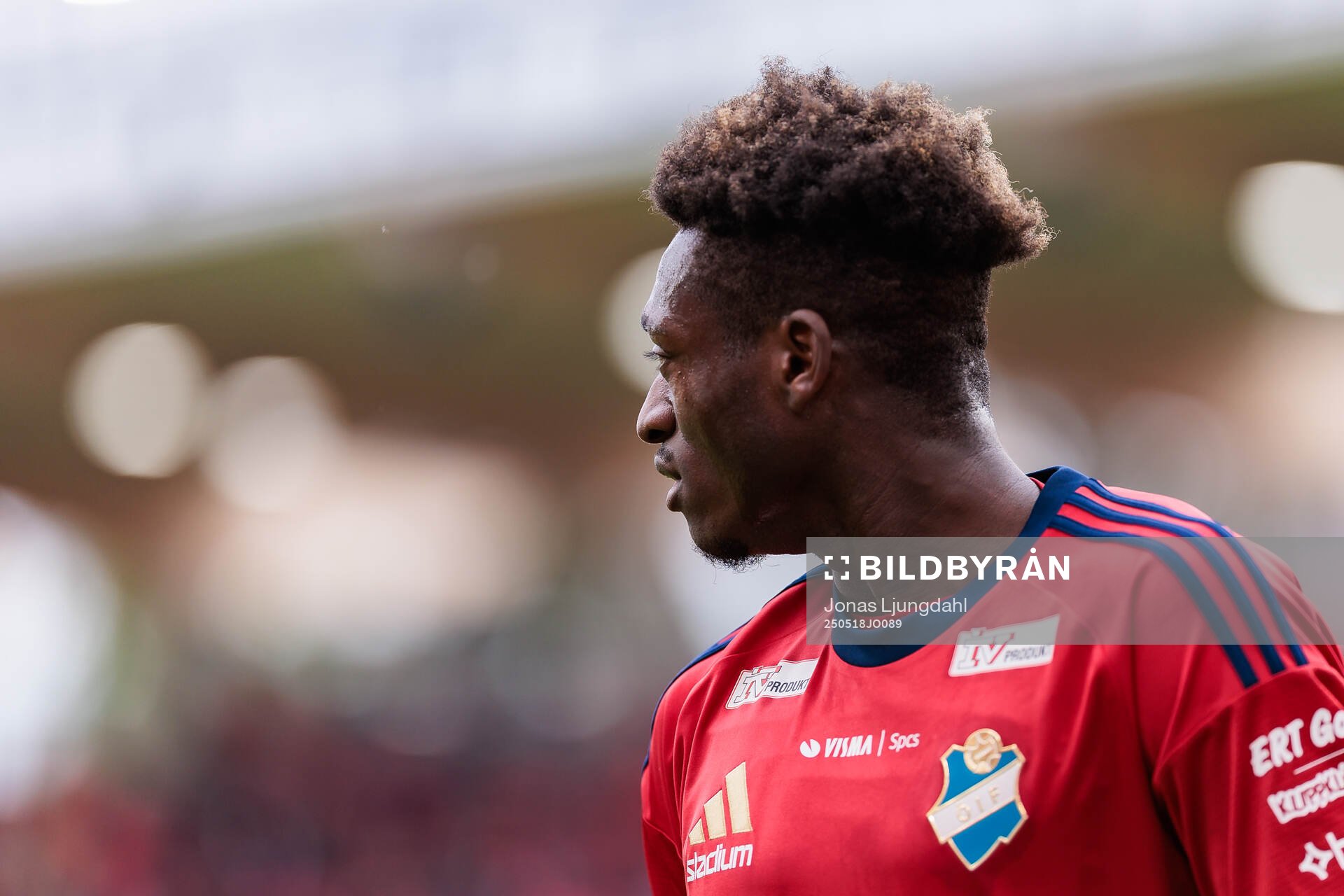 Östers Kingsley Gyamfi under fotbollsmatchen i Allsvenskan mellan Öster och GAIS den 18 maj 2025 i Växjö. 