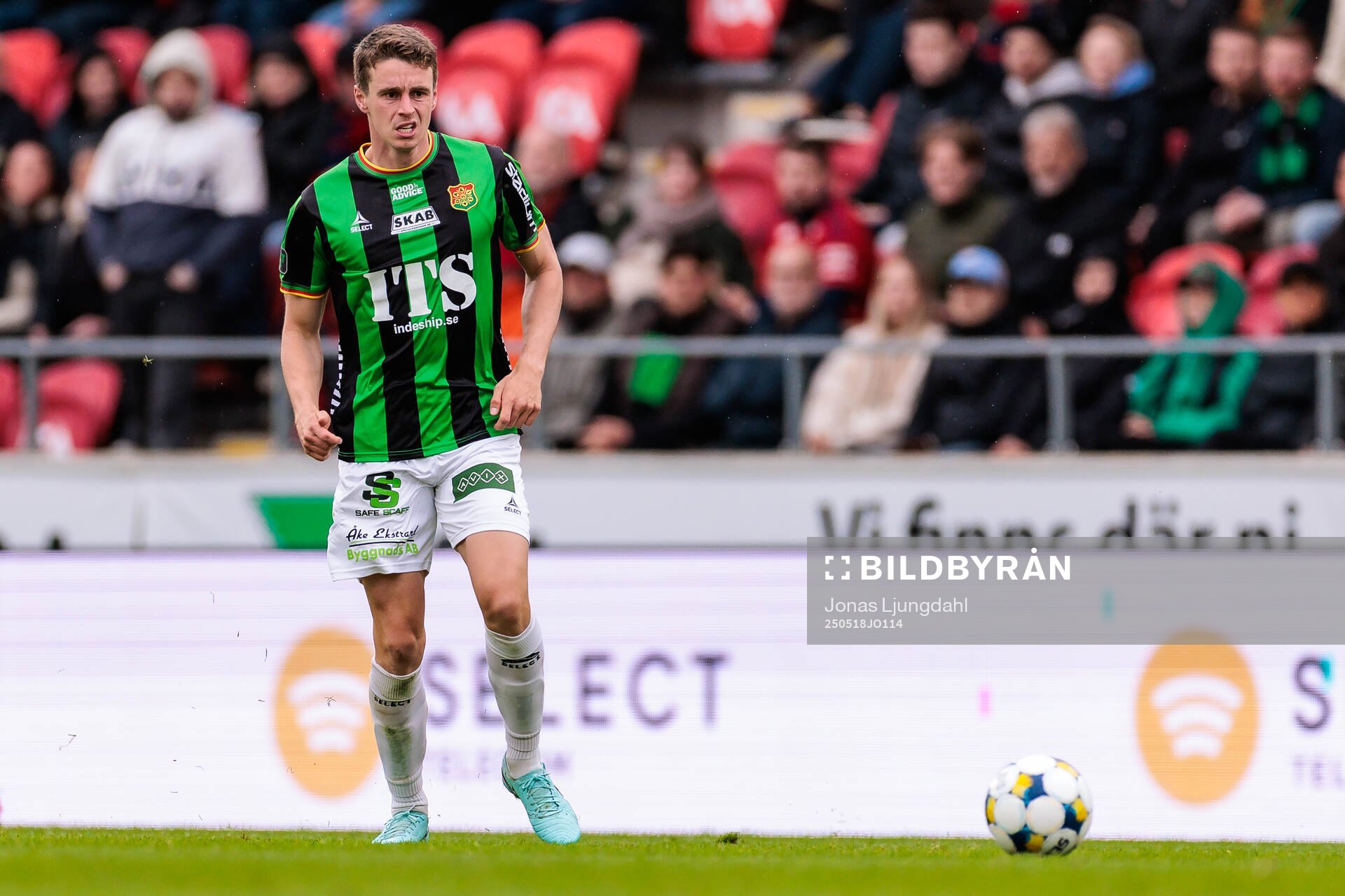 GAIS Oskar Ågren under fotbollsmatchen i Allsvenskan mellan Öster och GAIS den 18 maj 2025 i Växjö. 