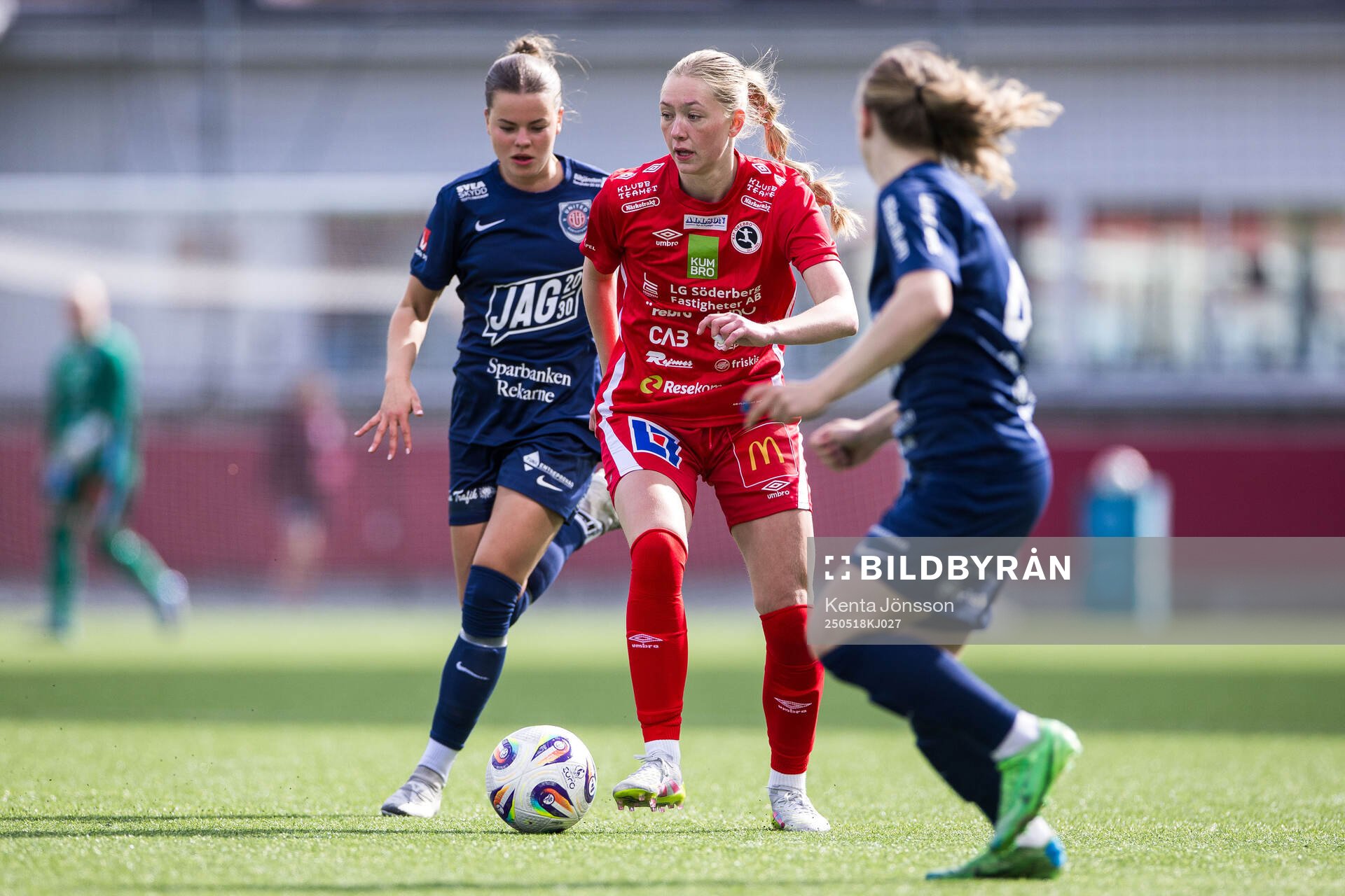 KIF Örebros Cajsa Rubensson under fotbollsmatchen i Elitettan mellan Eskilstuna United och KIF Örebro den 18 maj 2025 i Eskilstuna.