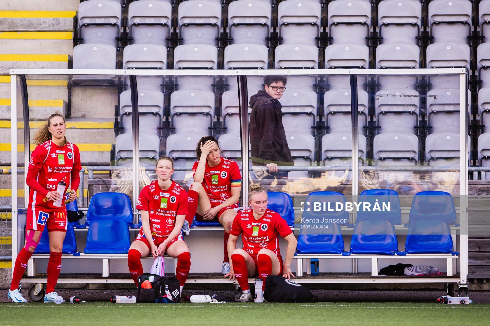 KIF Örebros Julia Walentowicz och Cajsa Rubensson deppar