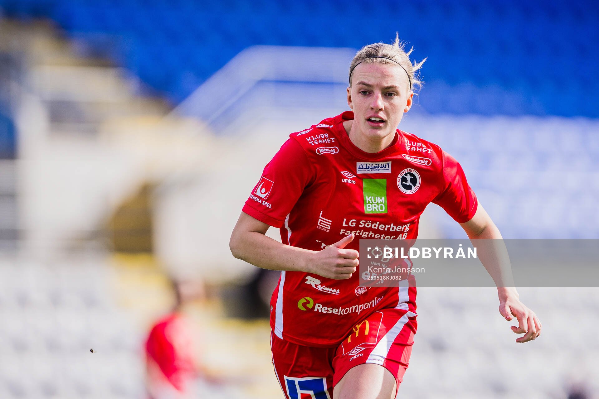 KIF Örebros Maja Alvin under fotbollsmatchen i Elitettan mellan Eskilstuna United och KIF Örebro den 18 maj 2025 i Eskilstuna. 
