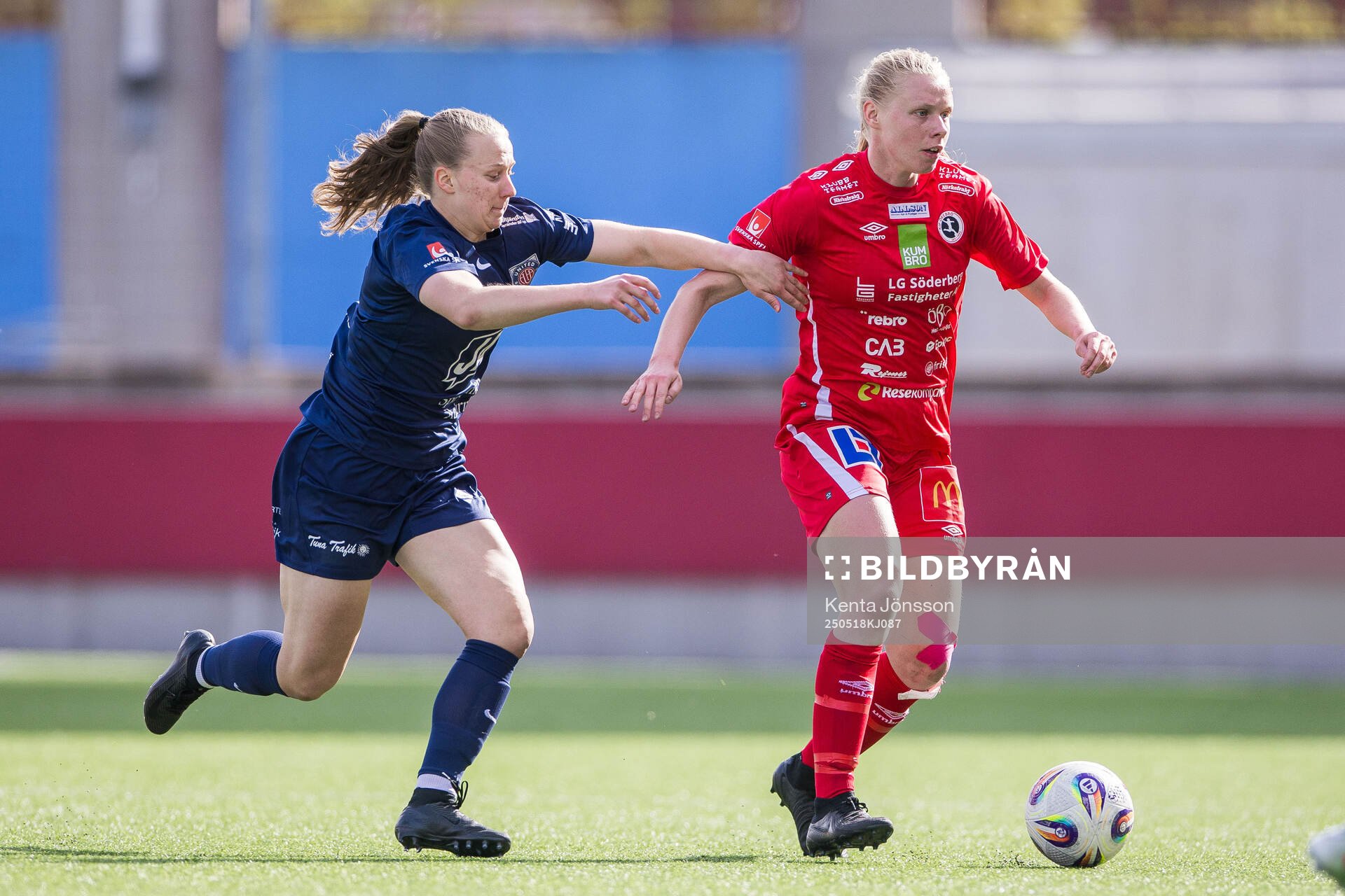 Eskilstuna Uniteds Inka Tuuli Elina Sarjanoja och KIF