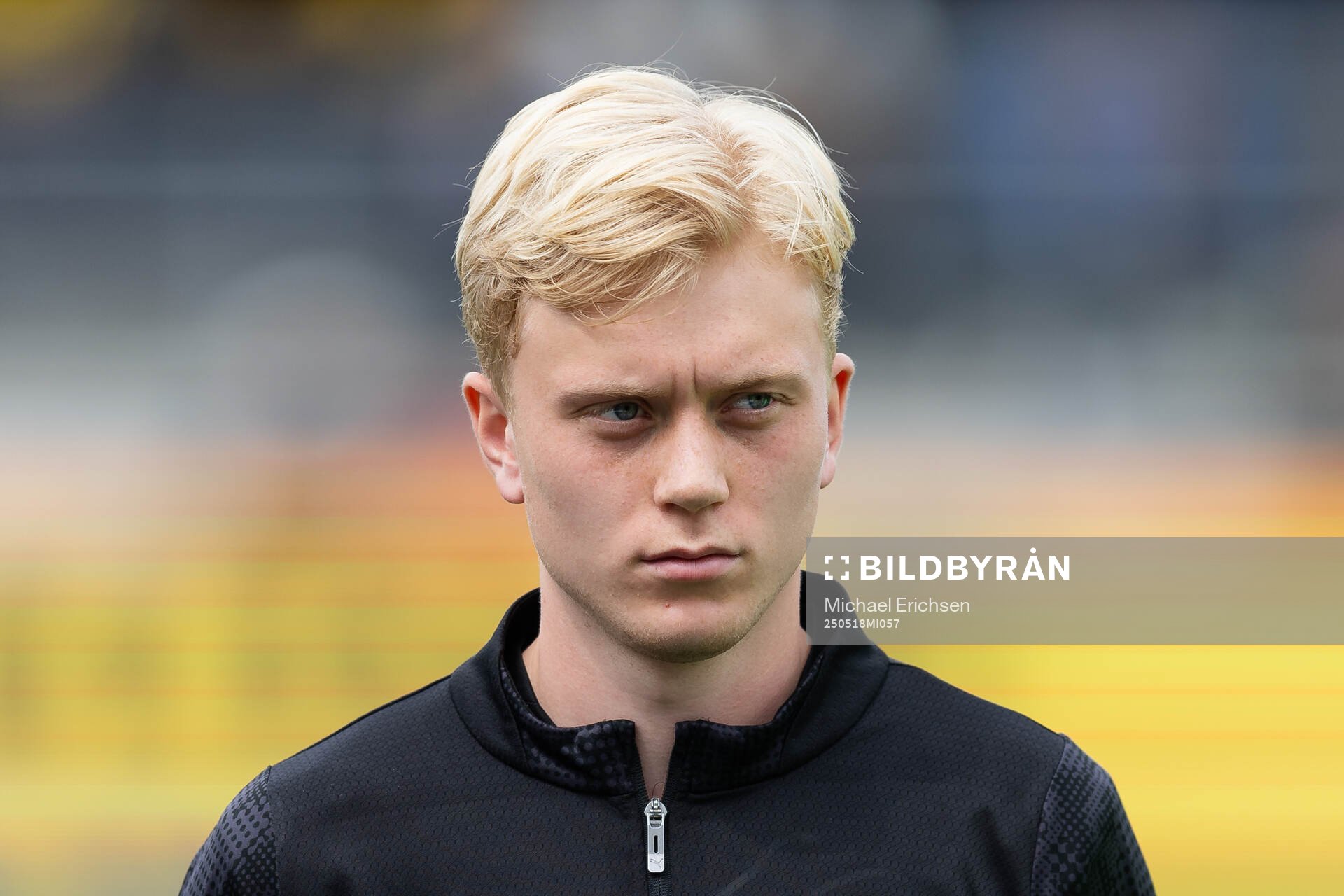 Häckens Isak Brusberg på line up inför fotbollsmatchen i Allsvenskan mellan Häcken och Värnamo den 18 maj 2025 i Göteborg. 