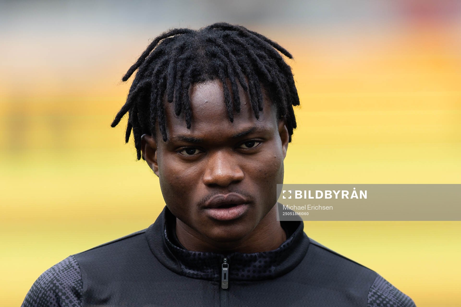 Häckens Severin Nioule på line up inför fotbollsmatchen i Allsvenskan mellan Häcken och Värnamo den 18 maj 2025 i Göteborg. 