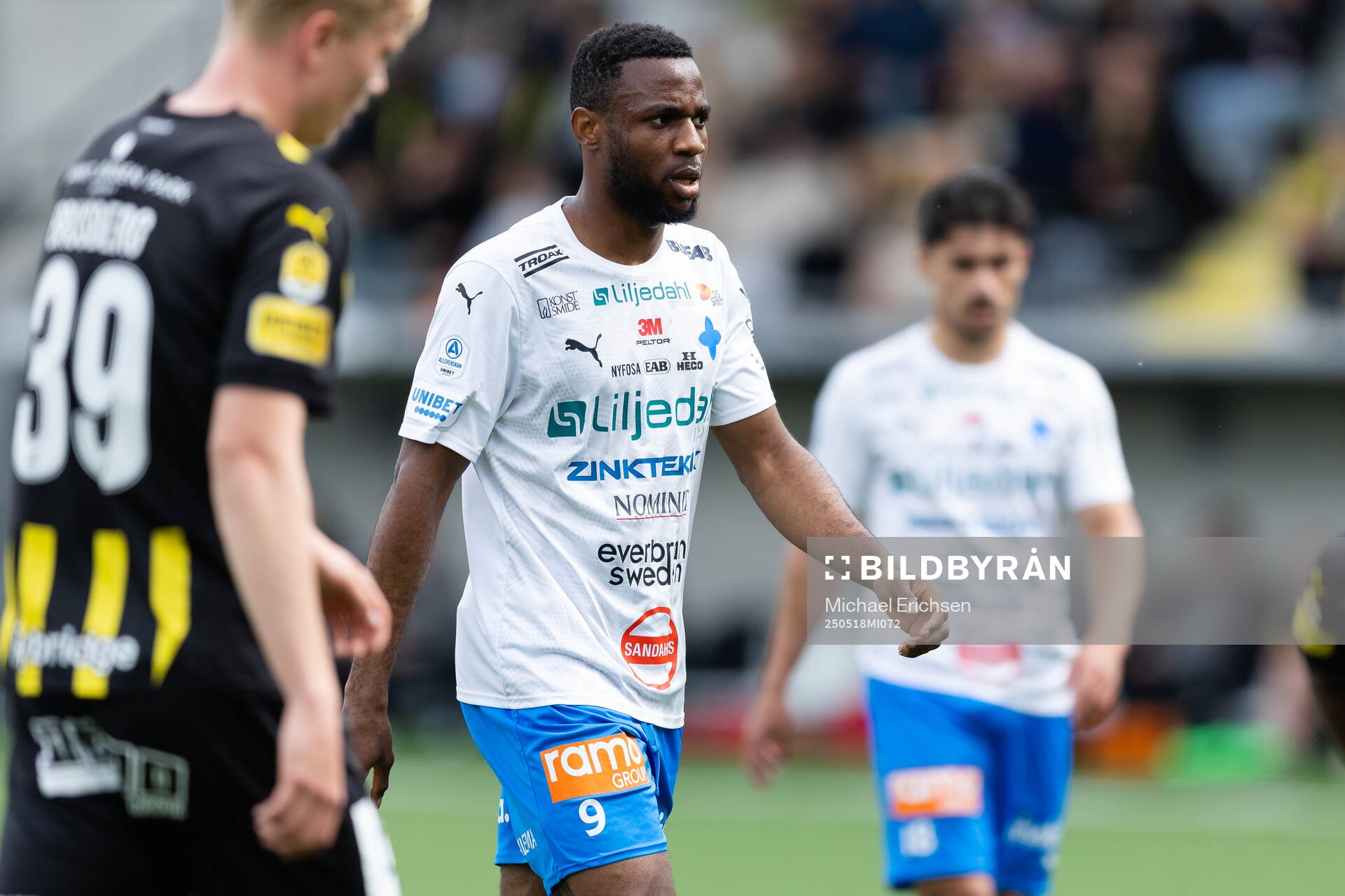Värnamos Johnbosco Samuel Kalu under fotbollsmatchen i Allsvenskan mellan Häcken och Värnamo den 18 maj 2025 i Göteborg. 