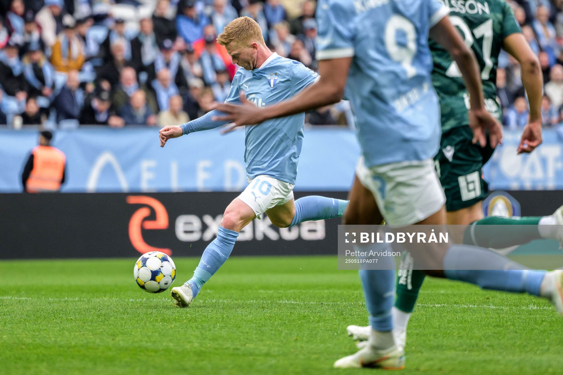 Malmö FFs Anders Christiansen gör 1-0 under fotbollsmatchen i Allsvenskan mellan Malmö FF och Halmstad den 18 maj 2025 i Malmö. 