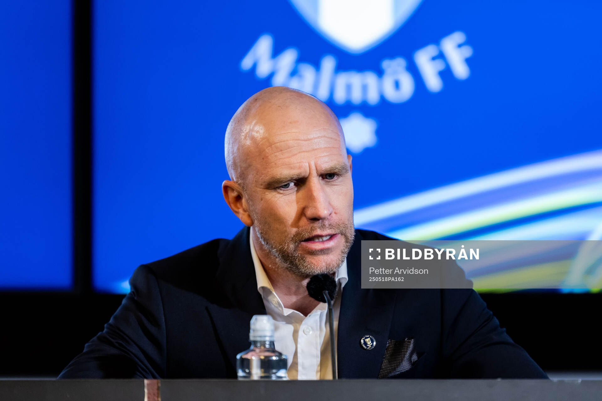 Malmö FFs tränare Henrik Rydström under presskonferensen efter fotbollsmatchen i Allsvenskan mellan Malmö FF och Halmstad den 18 maj 2025 i Malmö.