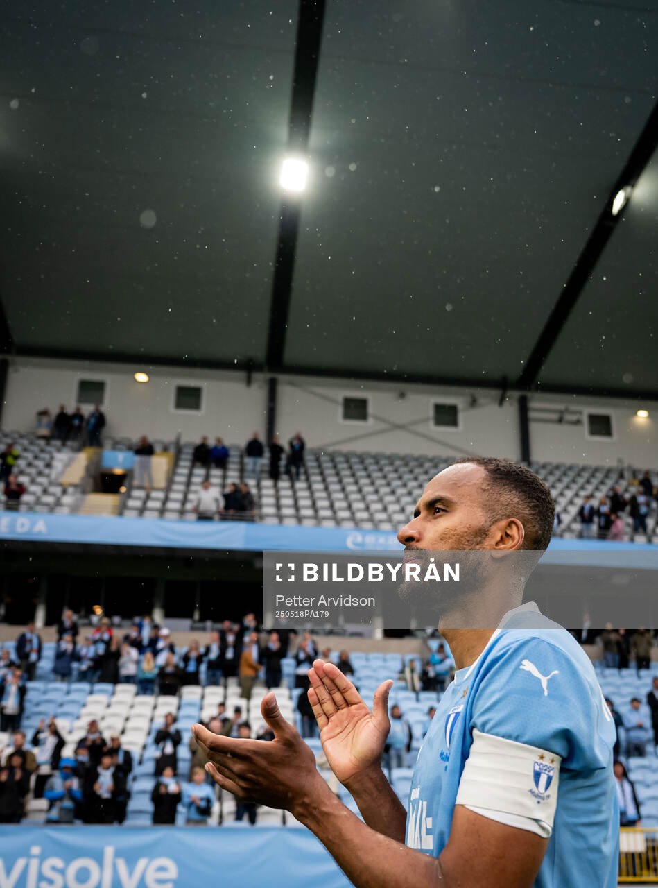 Malmö FFs Isaac Kiese Thelin efter fotbollsmatchen i Allsvenskan mellan Malmö FF och Halmstad den 18 maj 2025 i Malmö. 