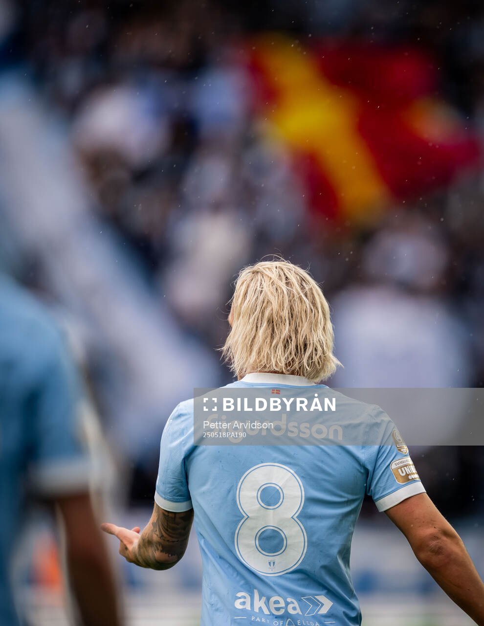 Malmö FFs Arnor Sigurdsson under fotbollsmatchen i Allsvenskan mellan Malmö FF och Halmstad den 18 maj 2025 i Malmö. 